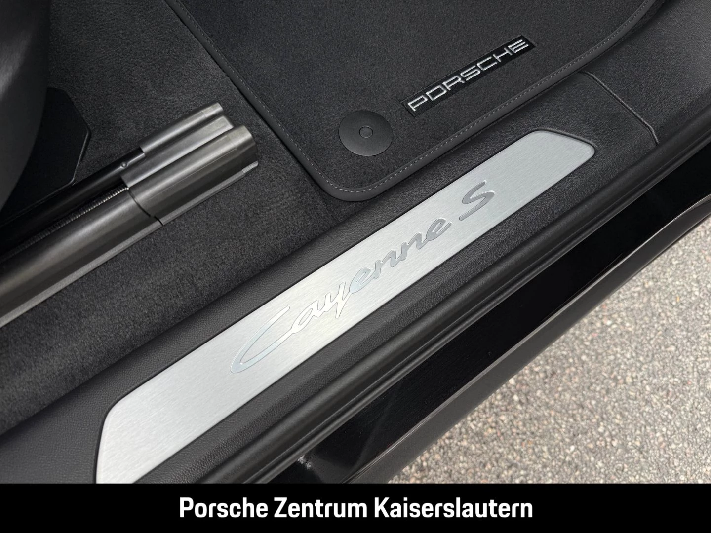Porsche Cayenne S HA-Lenkung InnoDrive Head-Up BOSE LED -