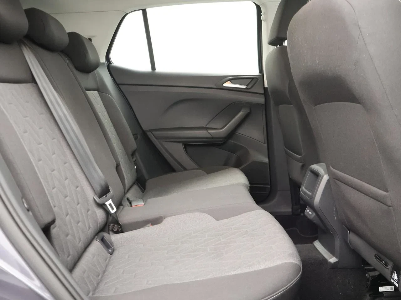 Volkswagen-T-Cross-image-11