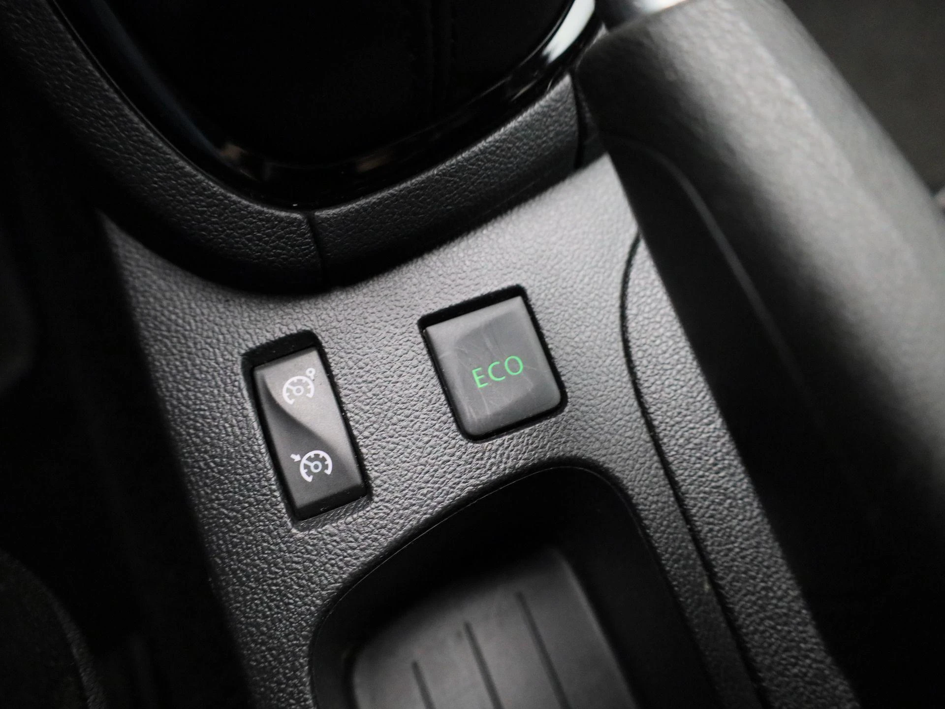 Renault-Clio-image-21
