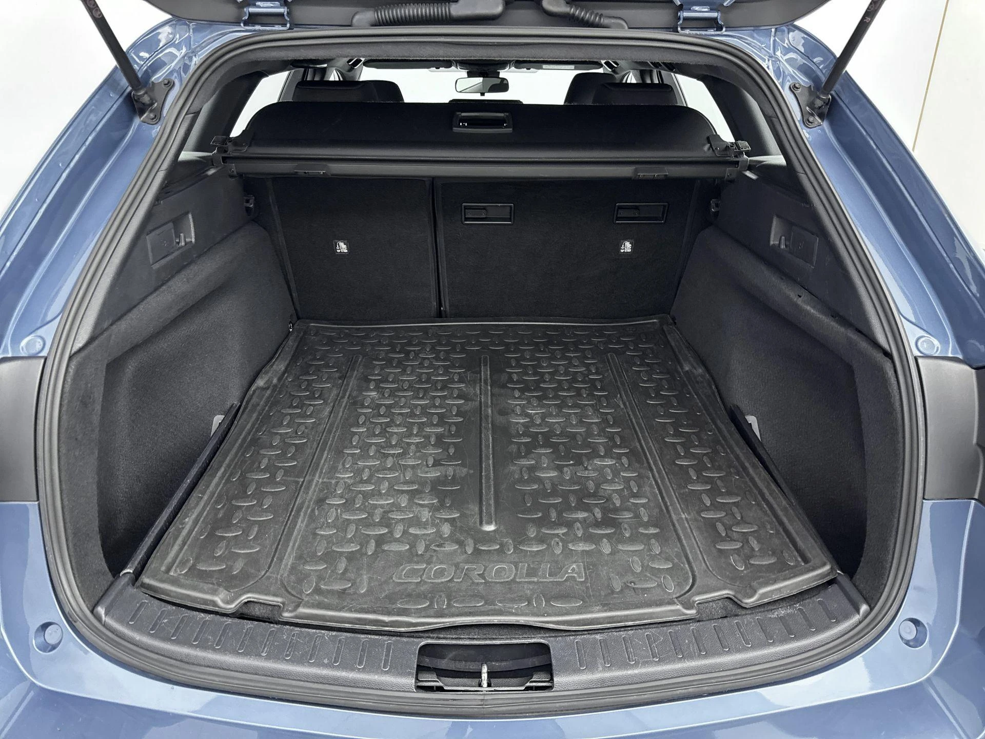 Toyota-Corolla Touring Sports-image-21