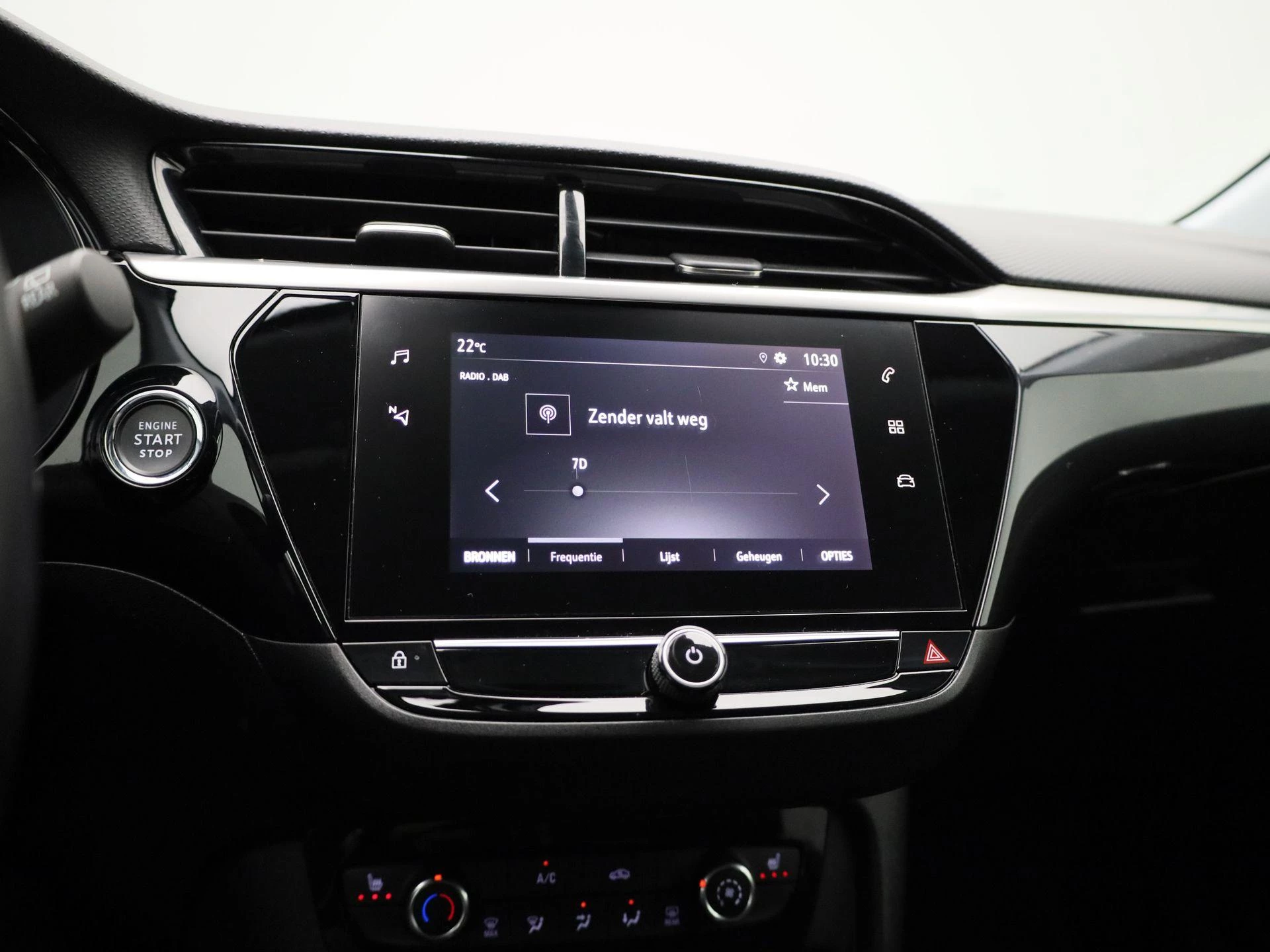 Opel-Corsa-image-13
