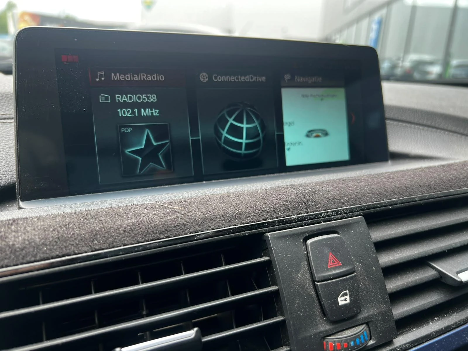 BMW-3 Serie-image-7