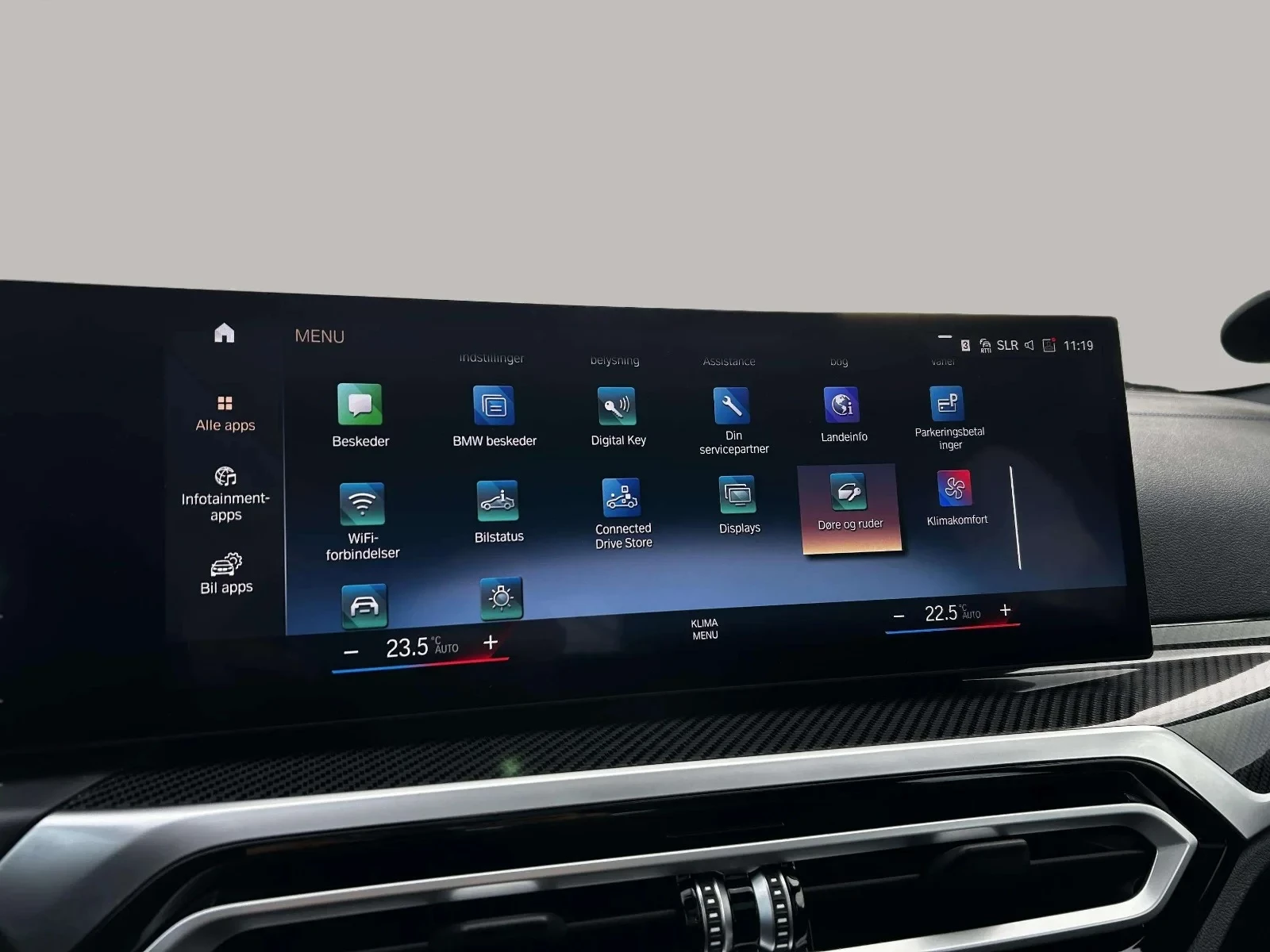 BMW-i4-image-17