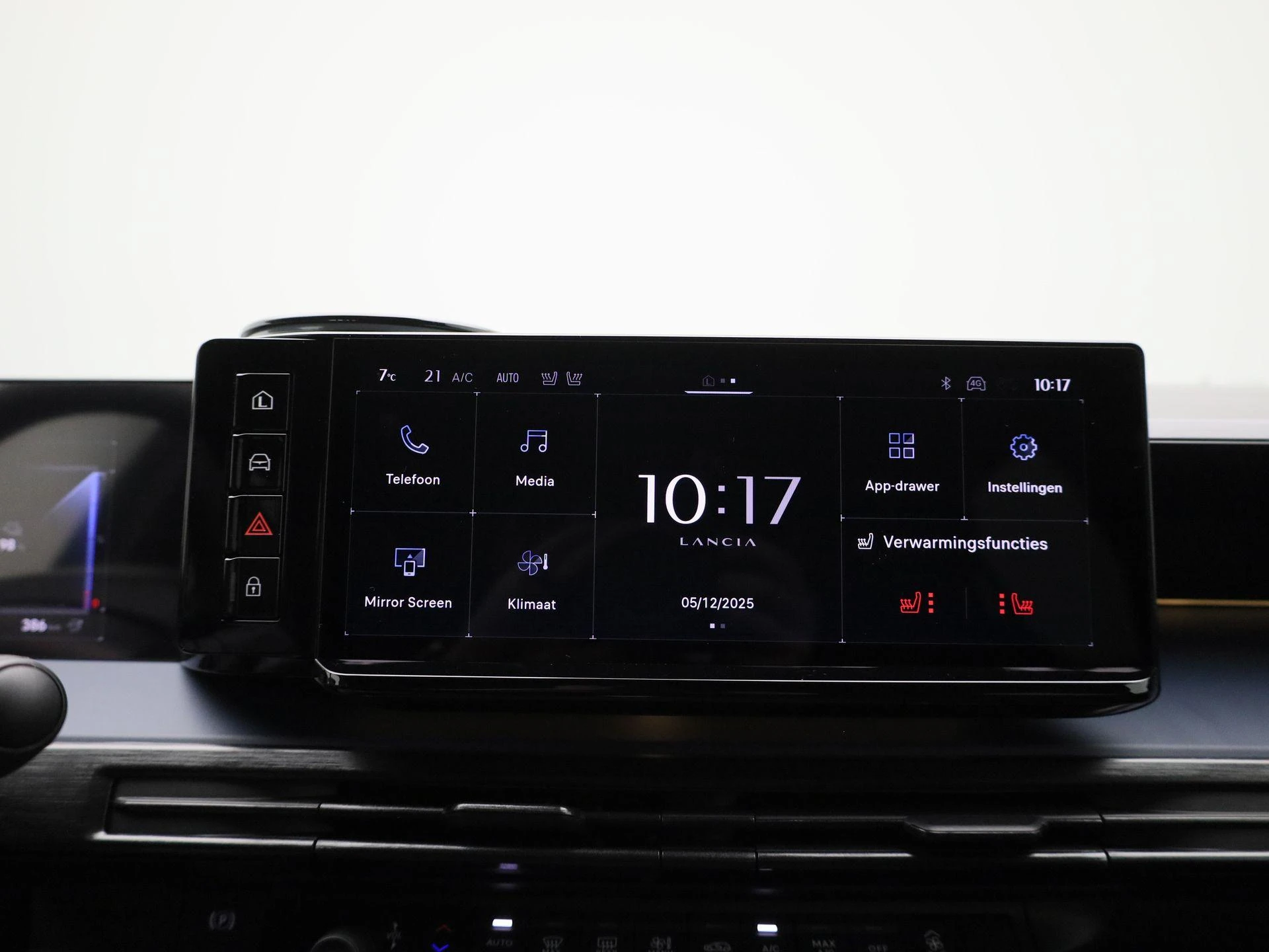 Lancia Ypsilon Edizione Cassina Limitata 51 kWh
