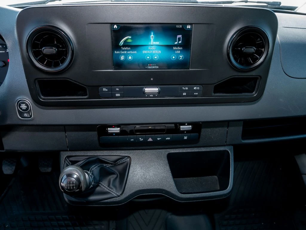 Mercedes-Benz-Sprinter 317-image-10