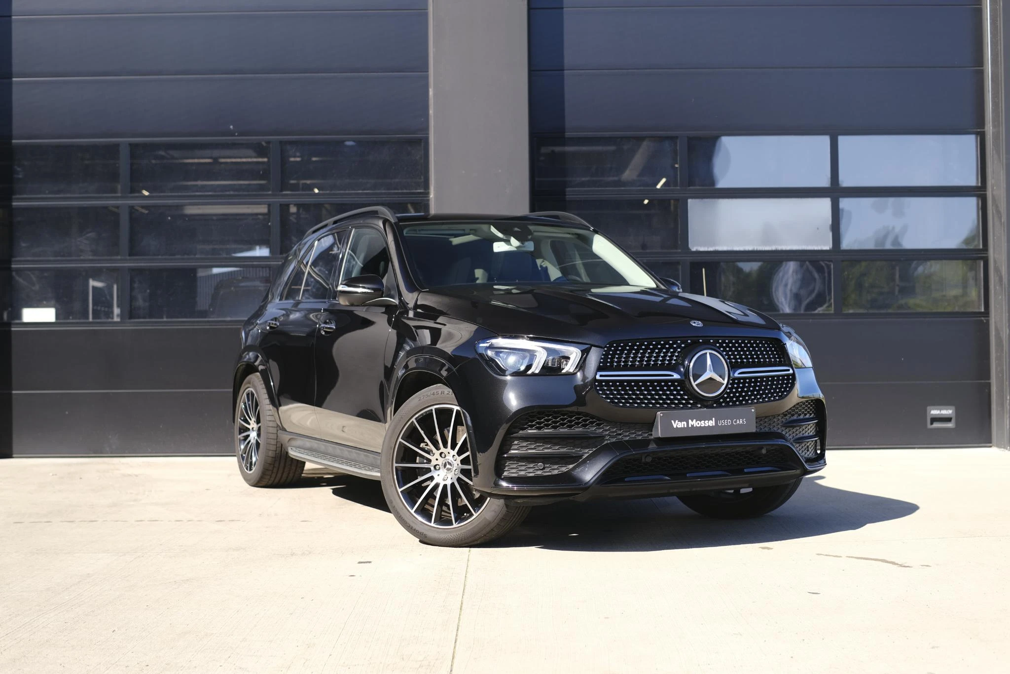 Mercedes-Benz-GLE-image-2