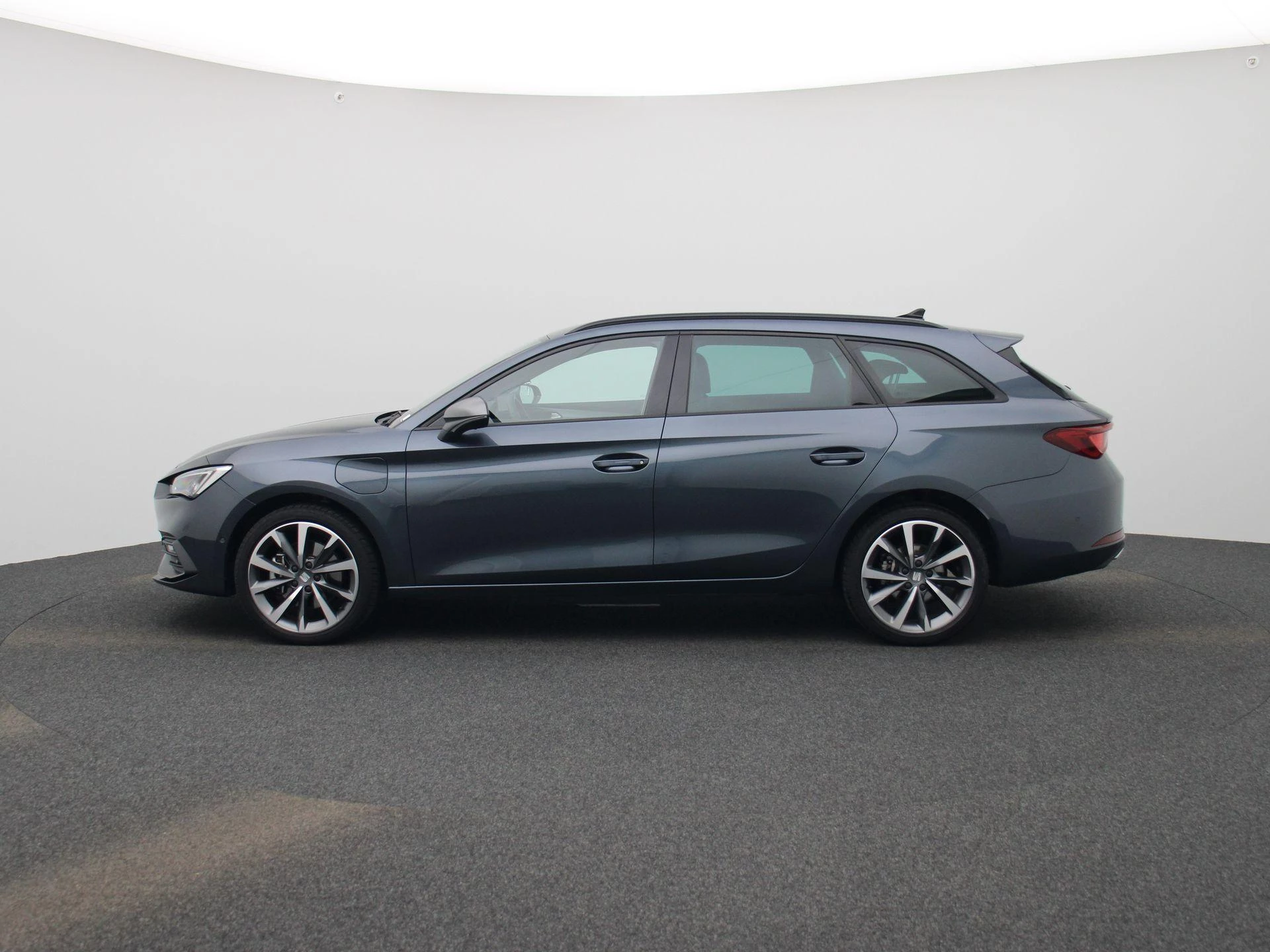 SEAT-Leon-image-3