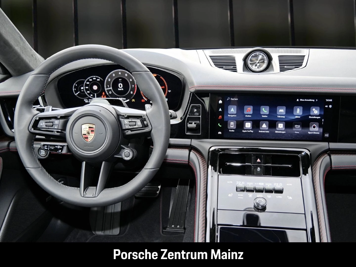 Porsche-Panamera-image-22