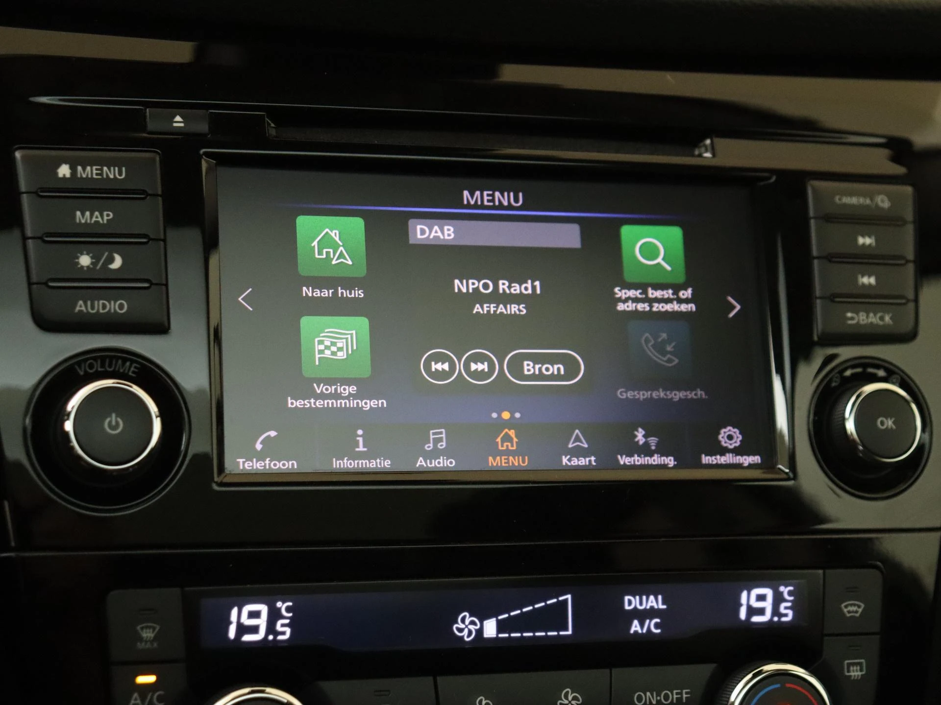 Nissan-QASHQAI-image-16