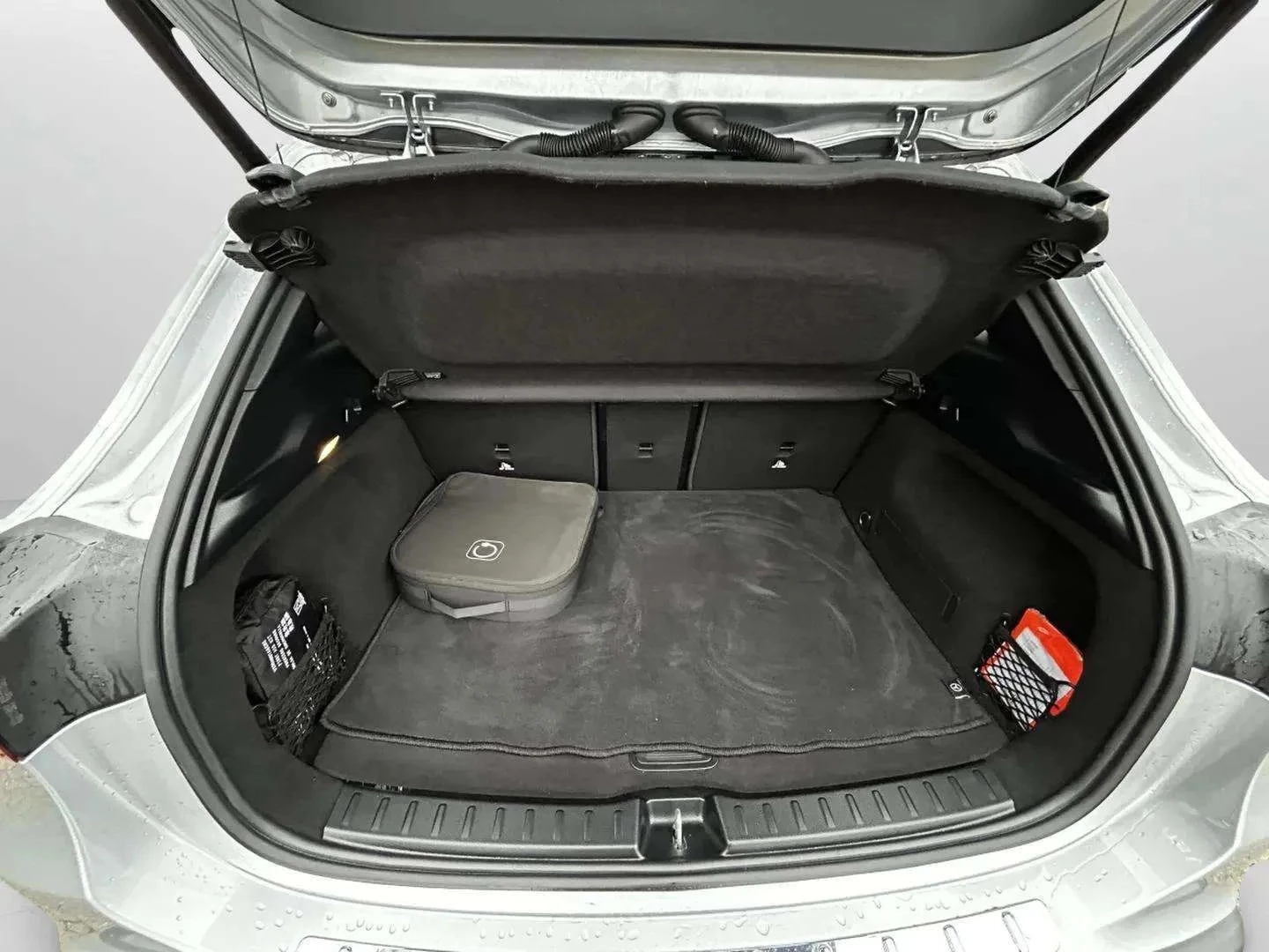 Mercedes-Benz-EQA-image-20