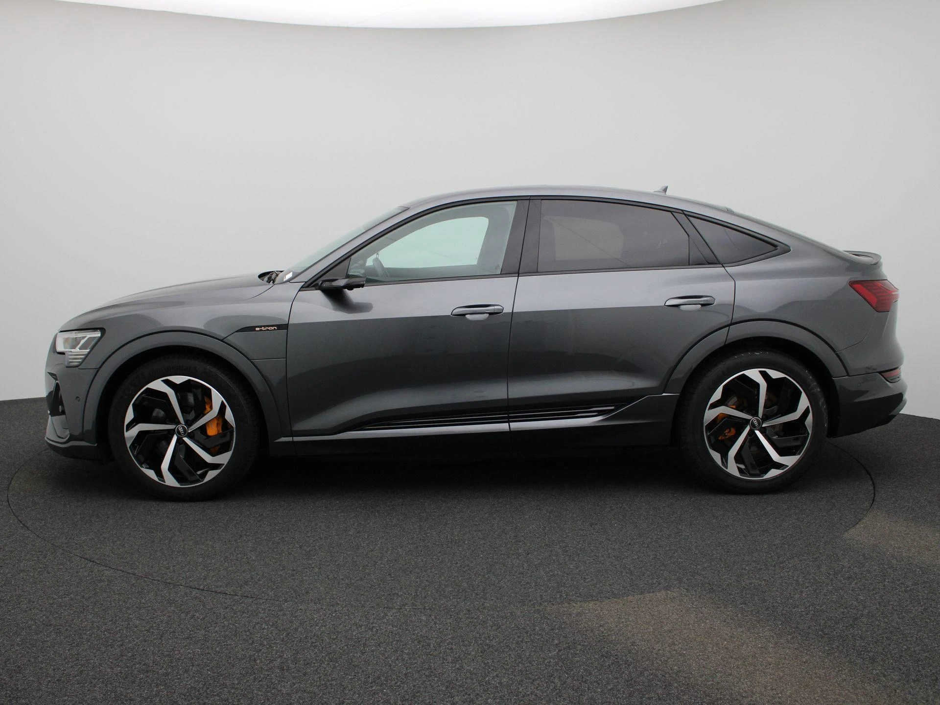 Audi-e-tron-image-3