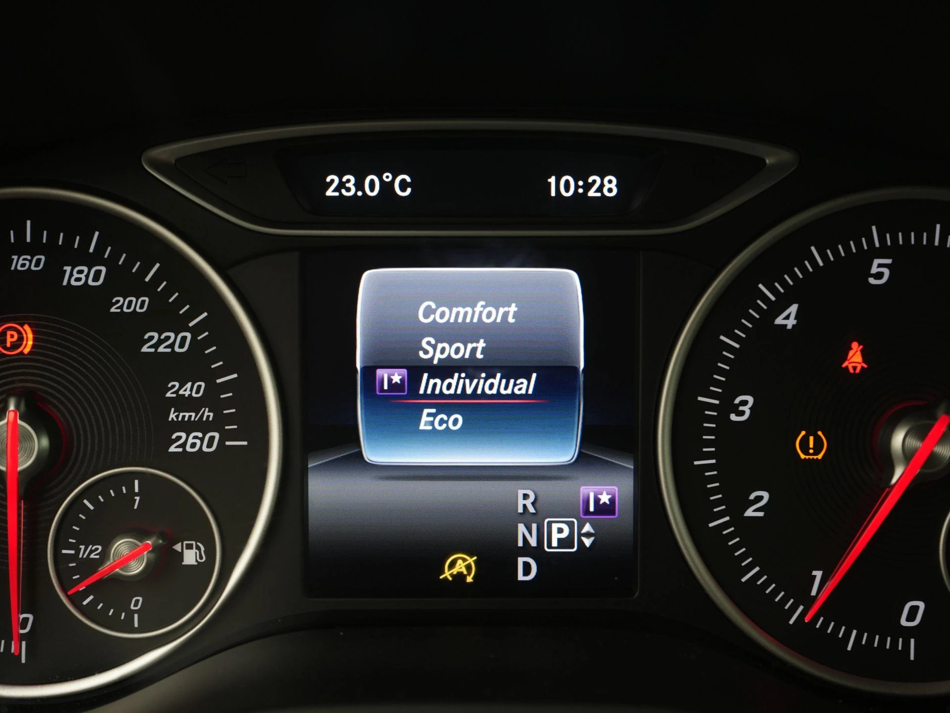 Mercedes-Benz B-Klasse 180 AMG Night Edition Plus