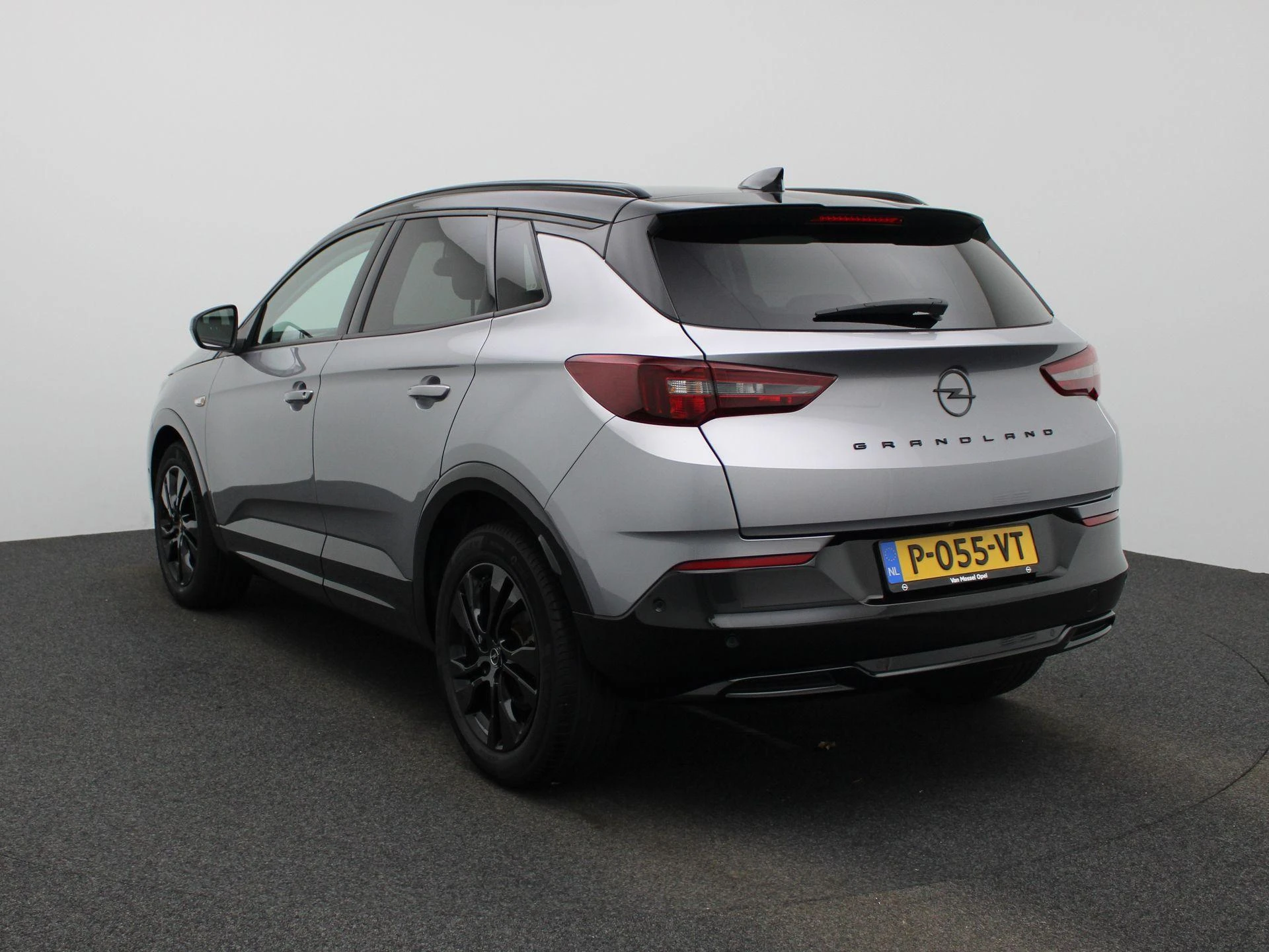 Opel-Grandland-image-1
