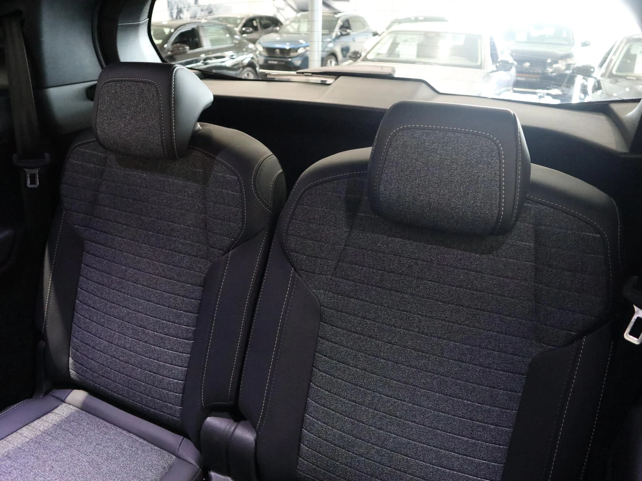 Peugeot-5008-image-21