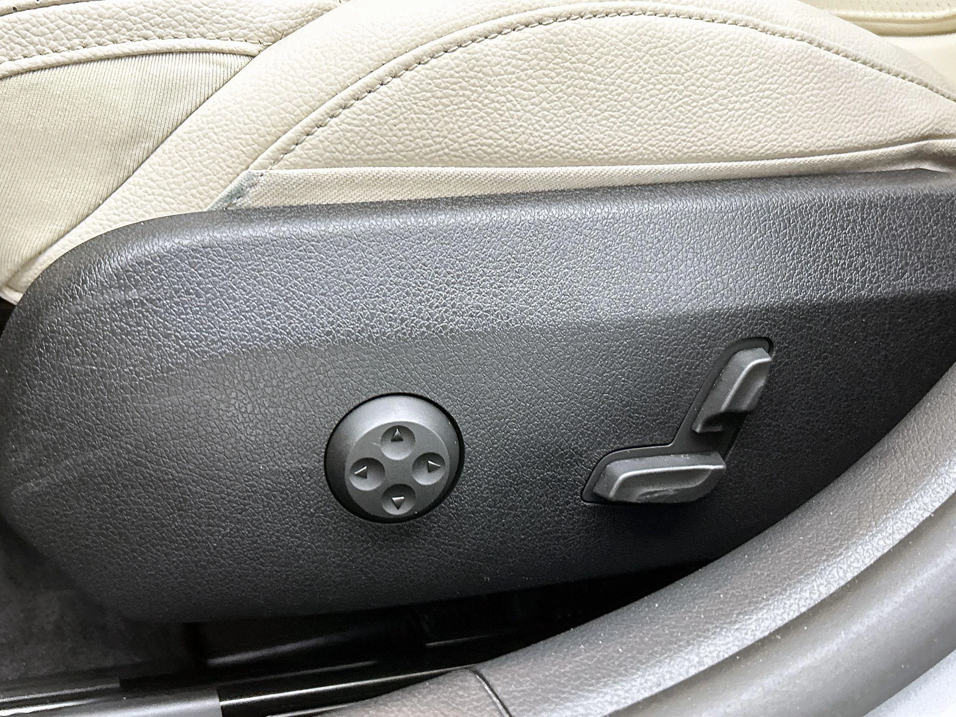 Mercedes-Benz-C-Klasse-image-19