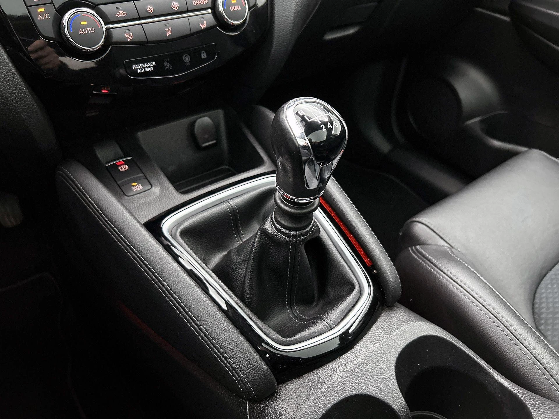 Nissan-QASHQAI-image-29
