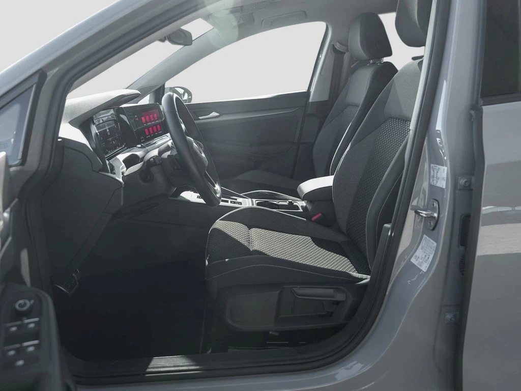 Volkswagen-Golf-image-15