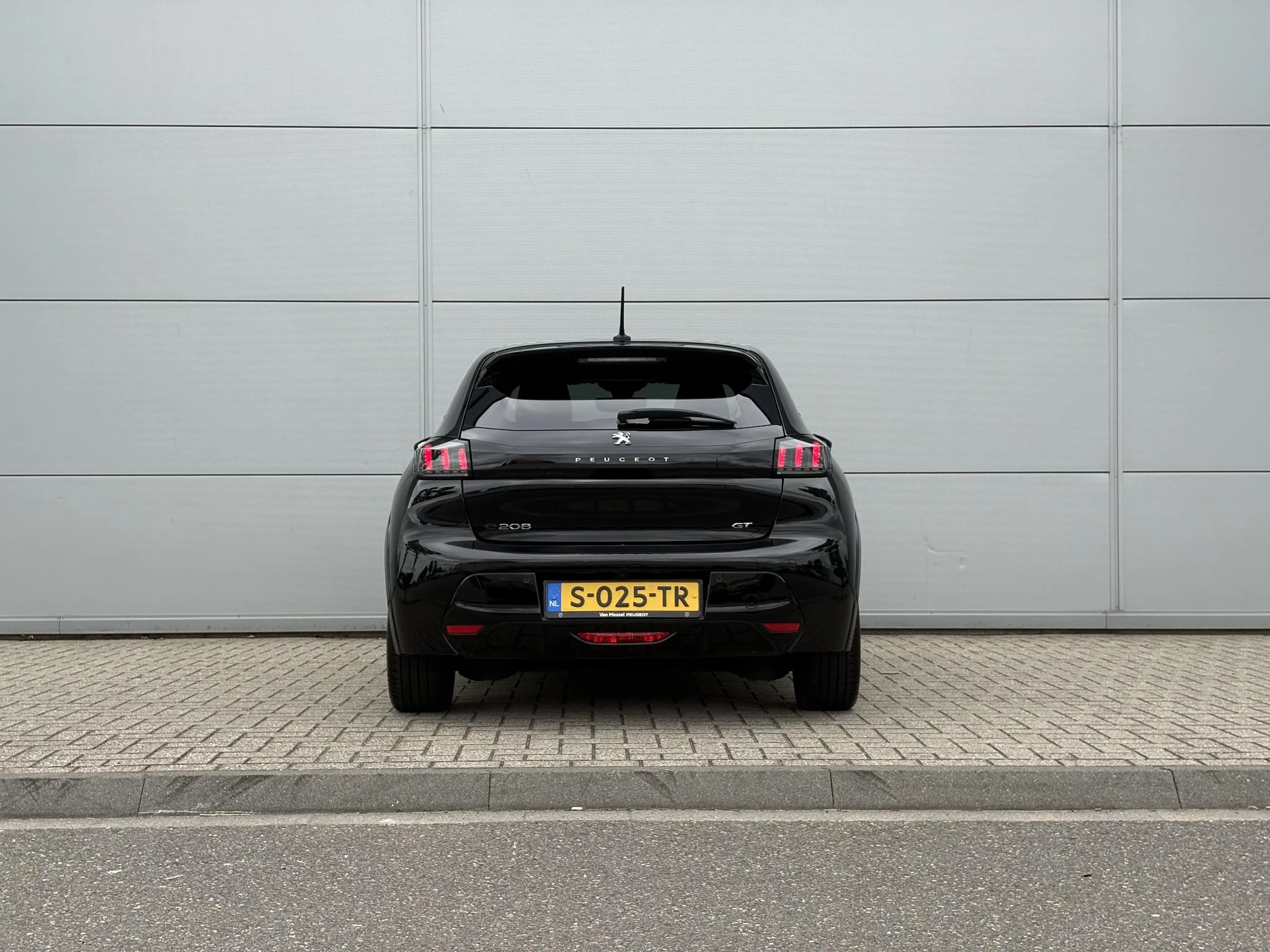 Peugeot e-208 EV GT 350 50 kWh