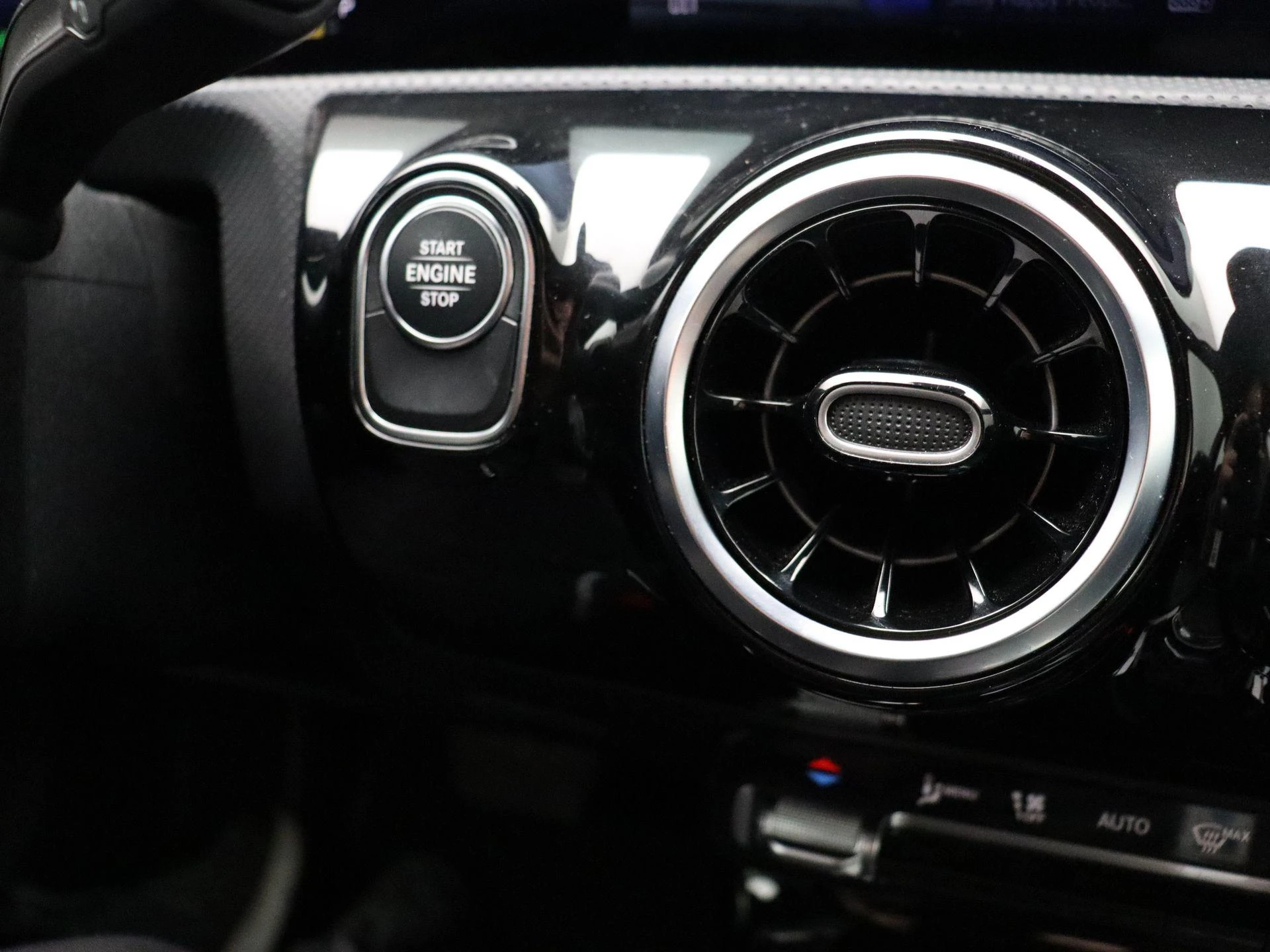 Mercedes-Benz-Classe A-image-20