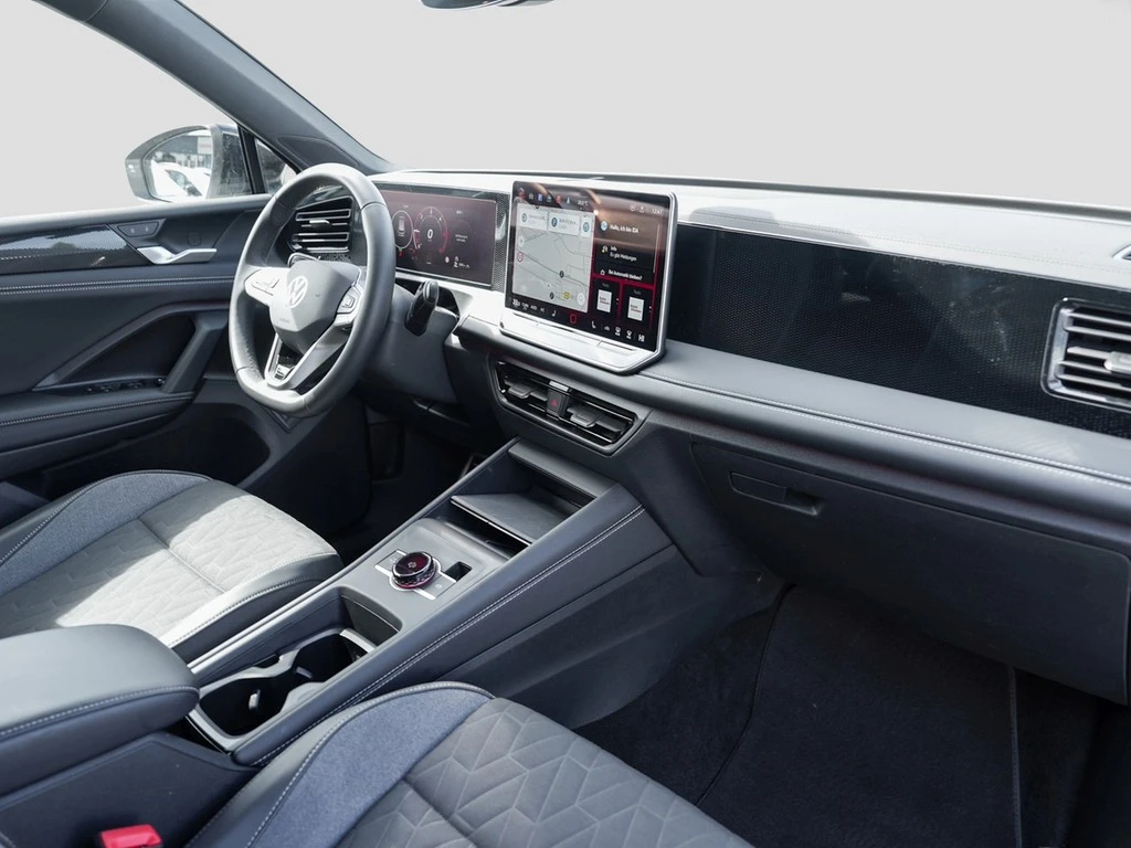 Volkswagen-Tiguan-image-7