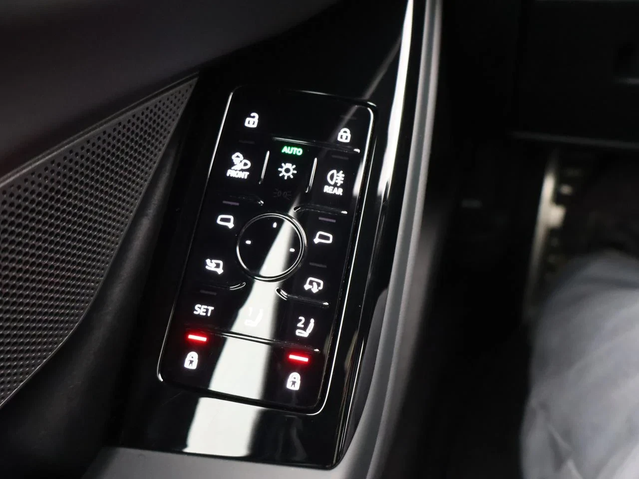 Audi-A6 Sportback e-tron-image-23