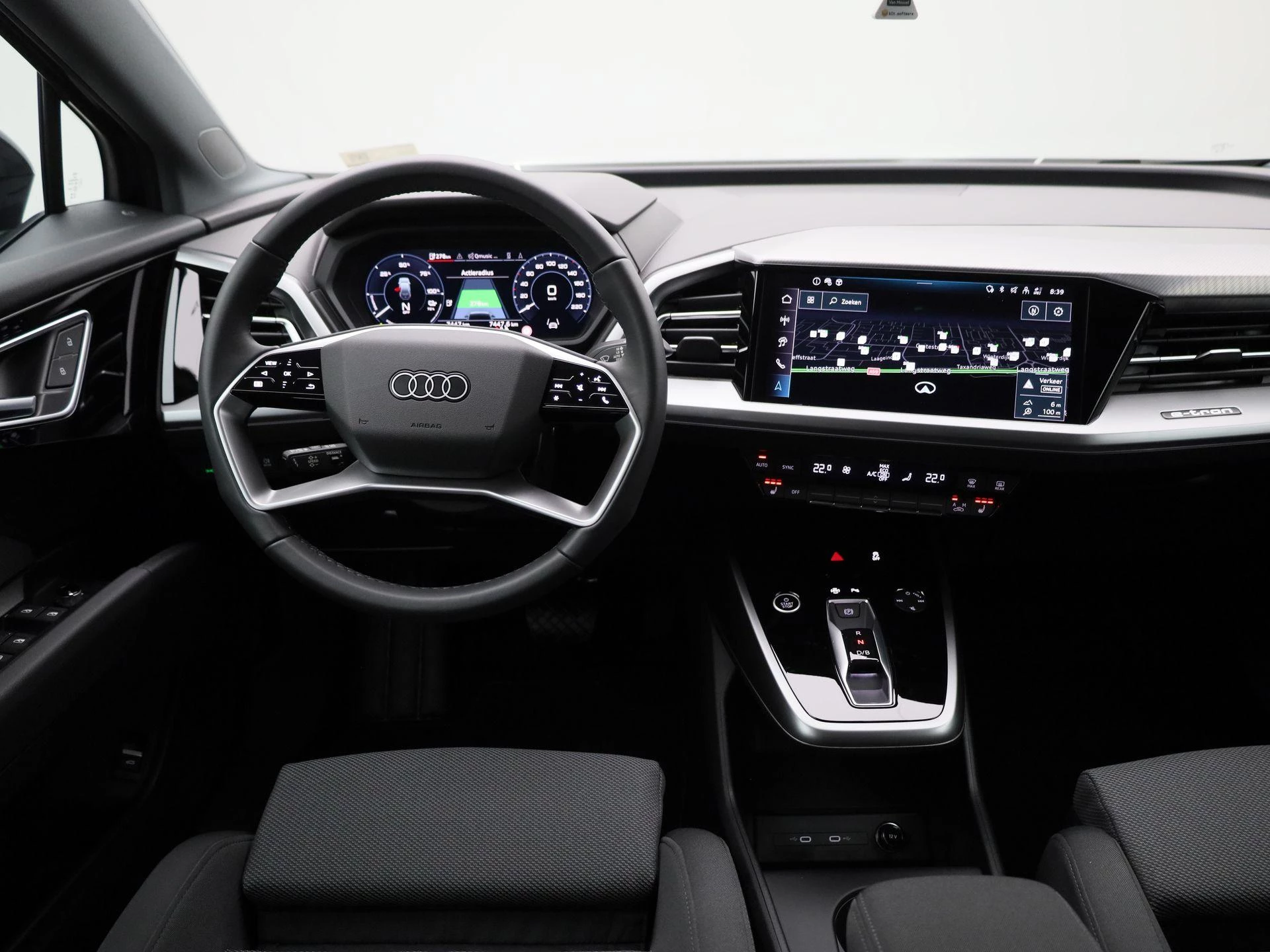 Audi-Q4 e-tron-image-6