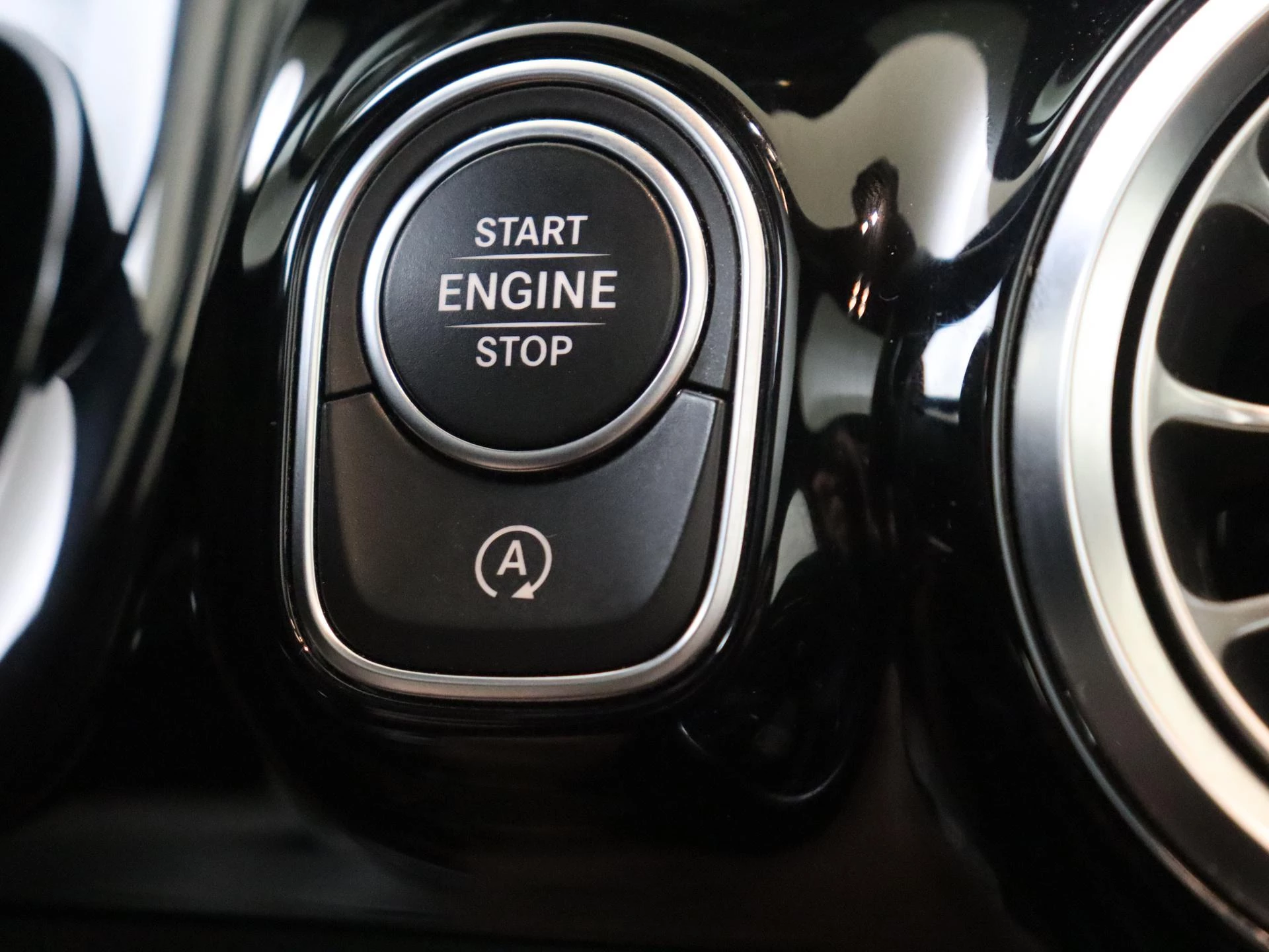 Mercedes-Benz GLA 200 Business Solution AMG