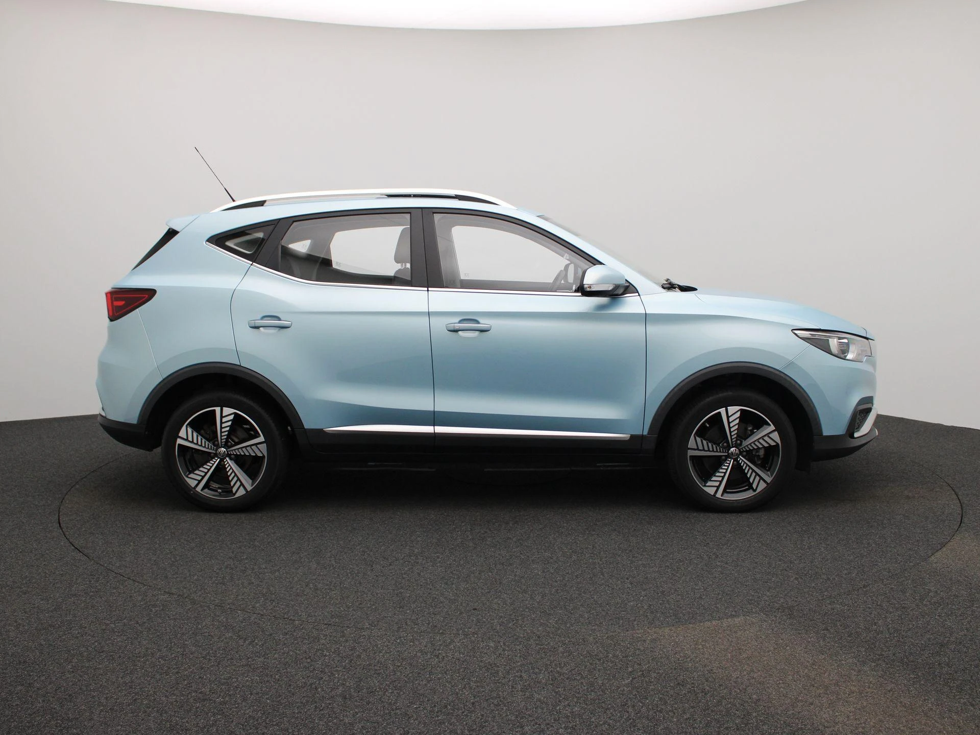MG-ZS EV-image-5