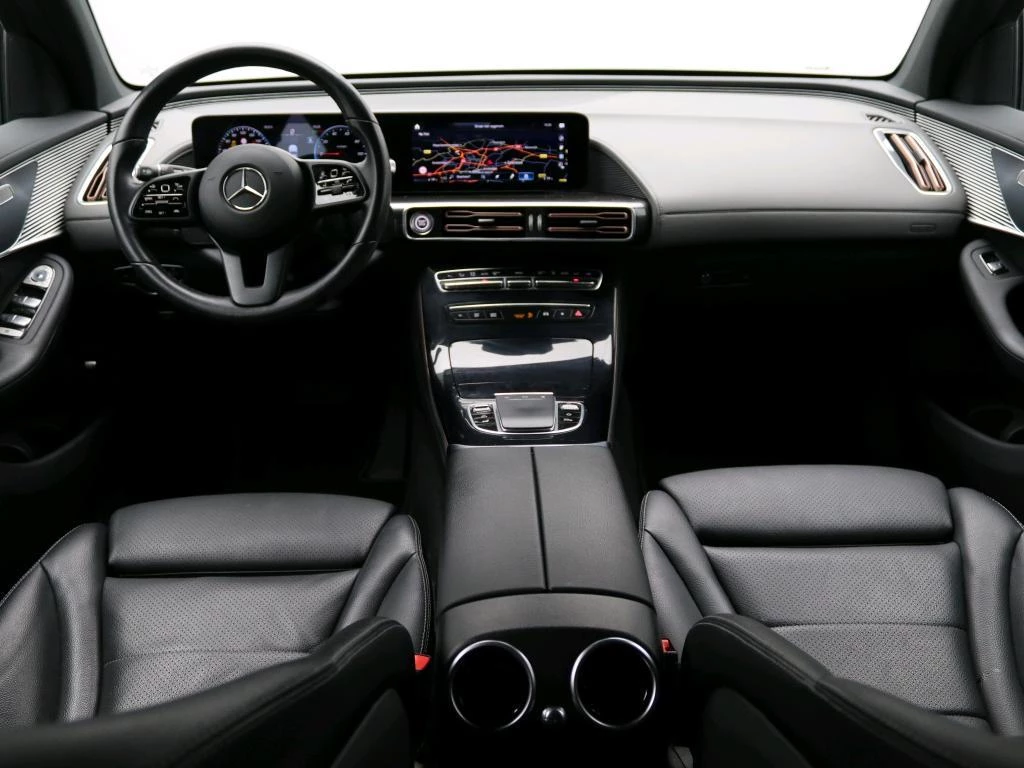 Mercedes-Benz-EQC-image-5