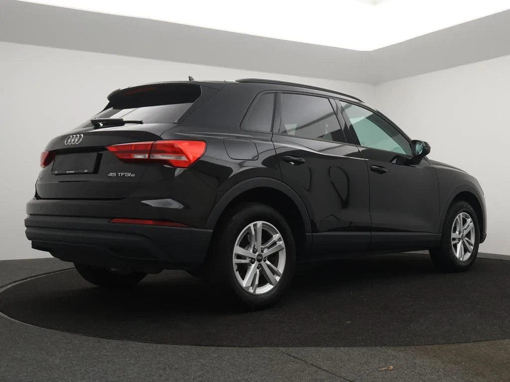 Audi-Q3-image-1