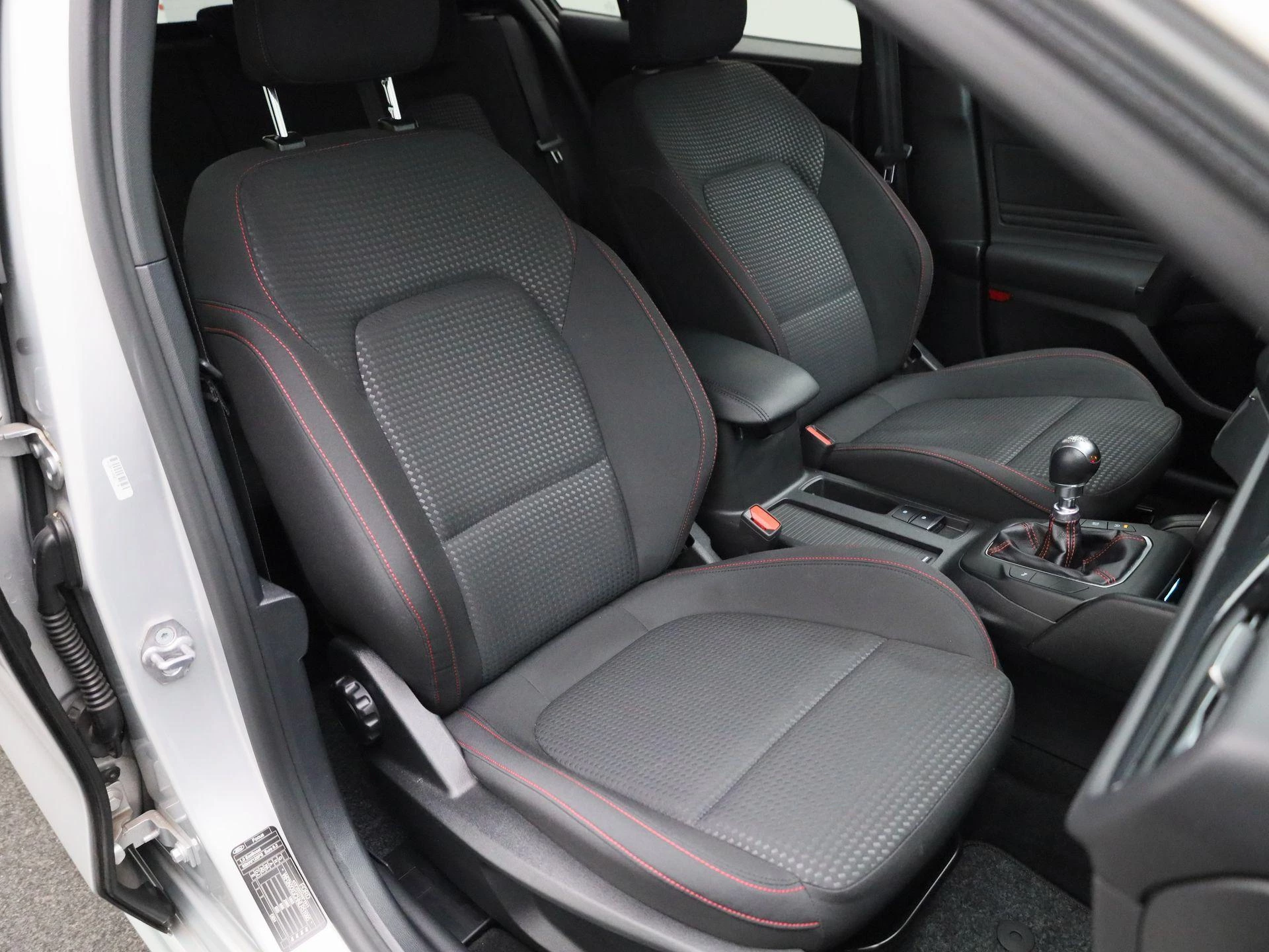 Ford Focus 1.0 EcoBoost ST Line Business