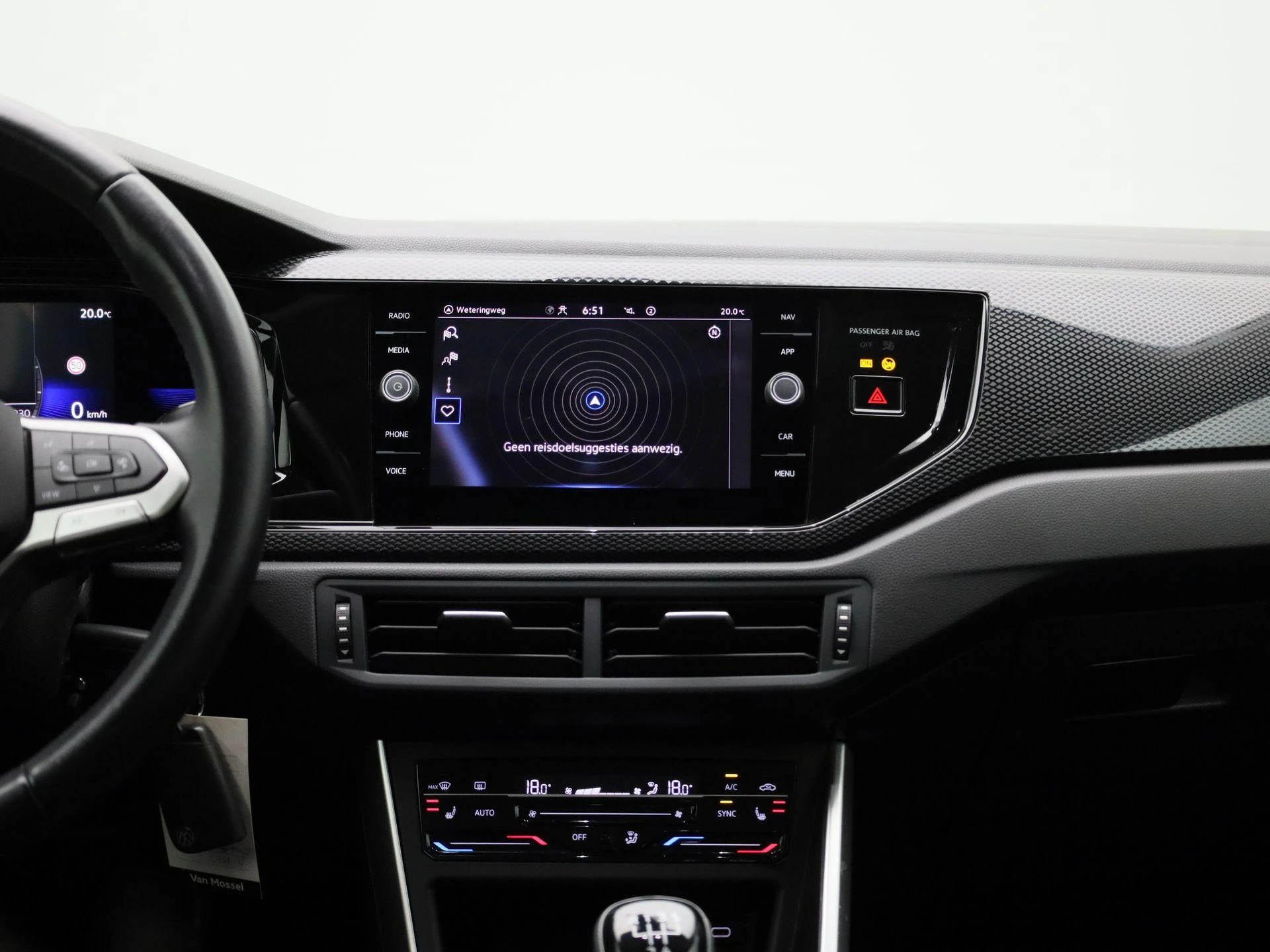 Volkswagen-Taigo-image-8