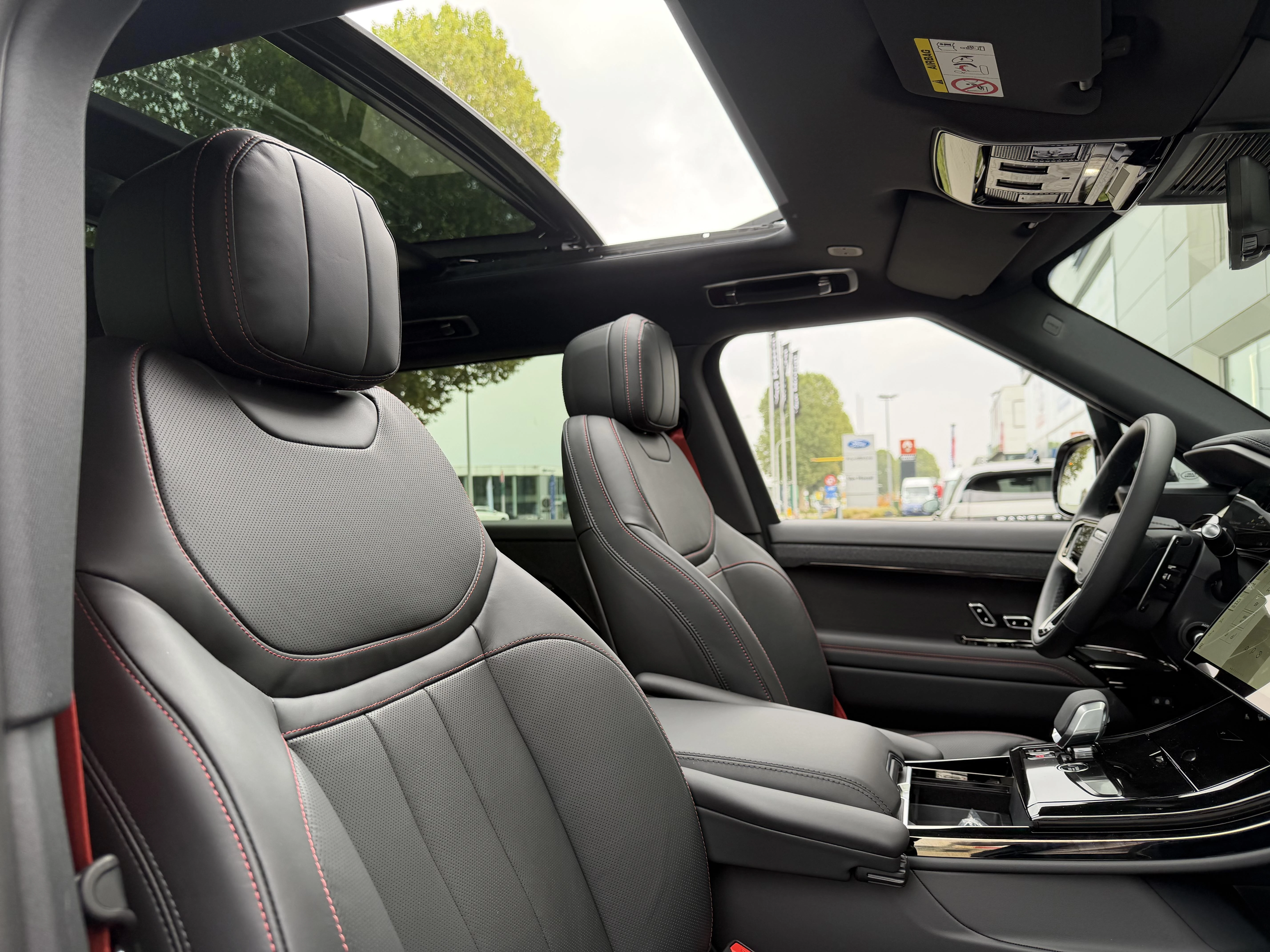 Land Rover-Range Rover Sport-image-35