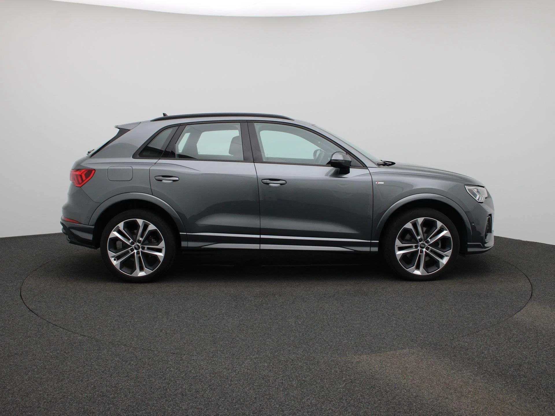 Audi-Q3-image-5