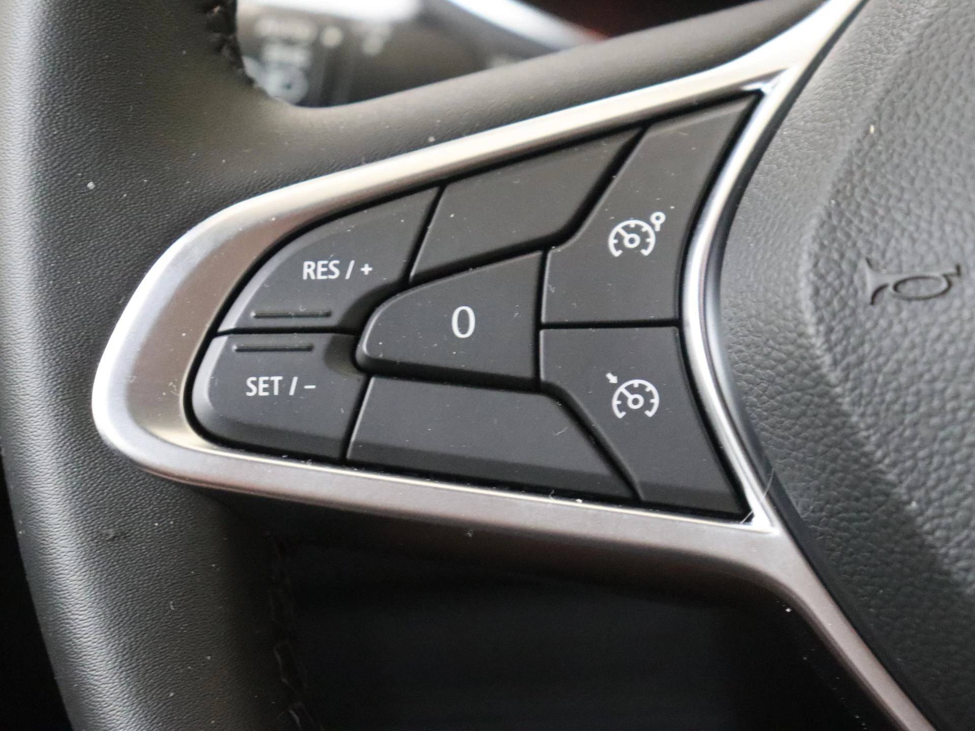 Renault-Captur-image-12