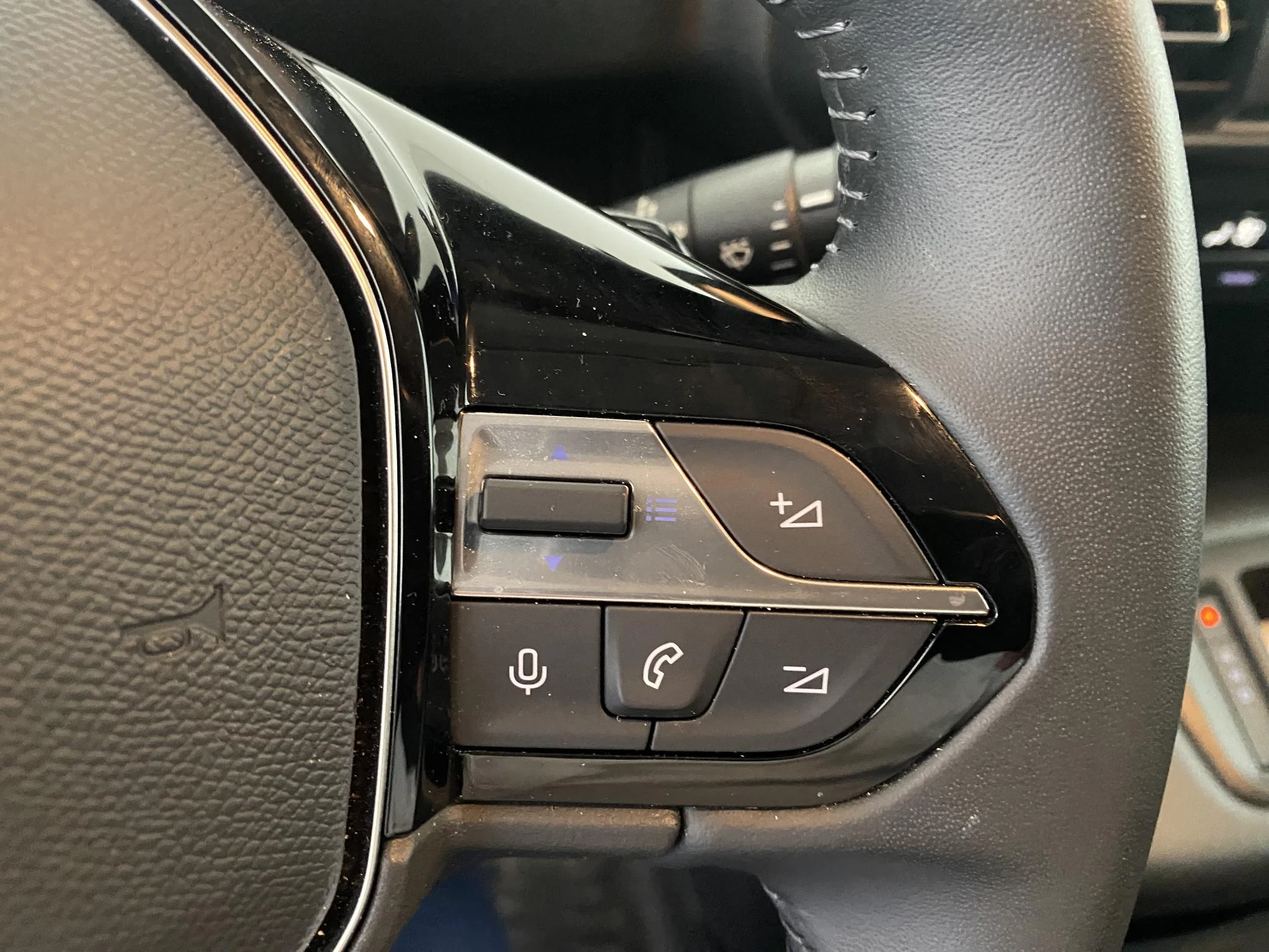Peugeot-e-Partner-image-16