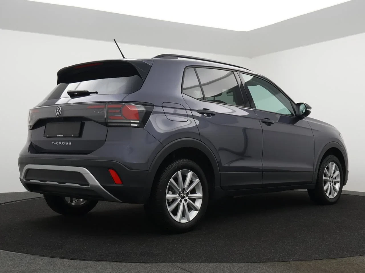 Volkswagen-T-Cross-image-10