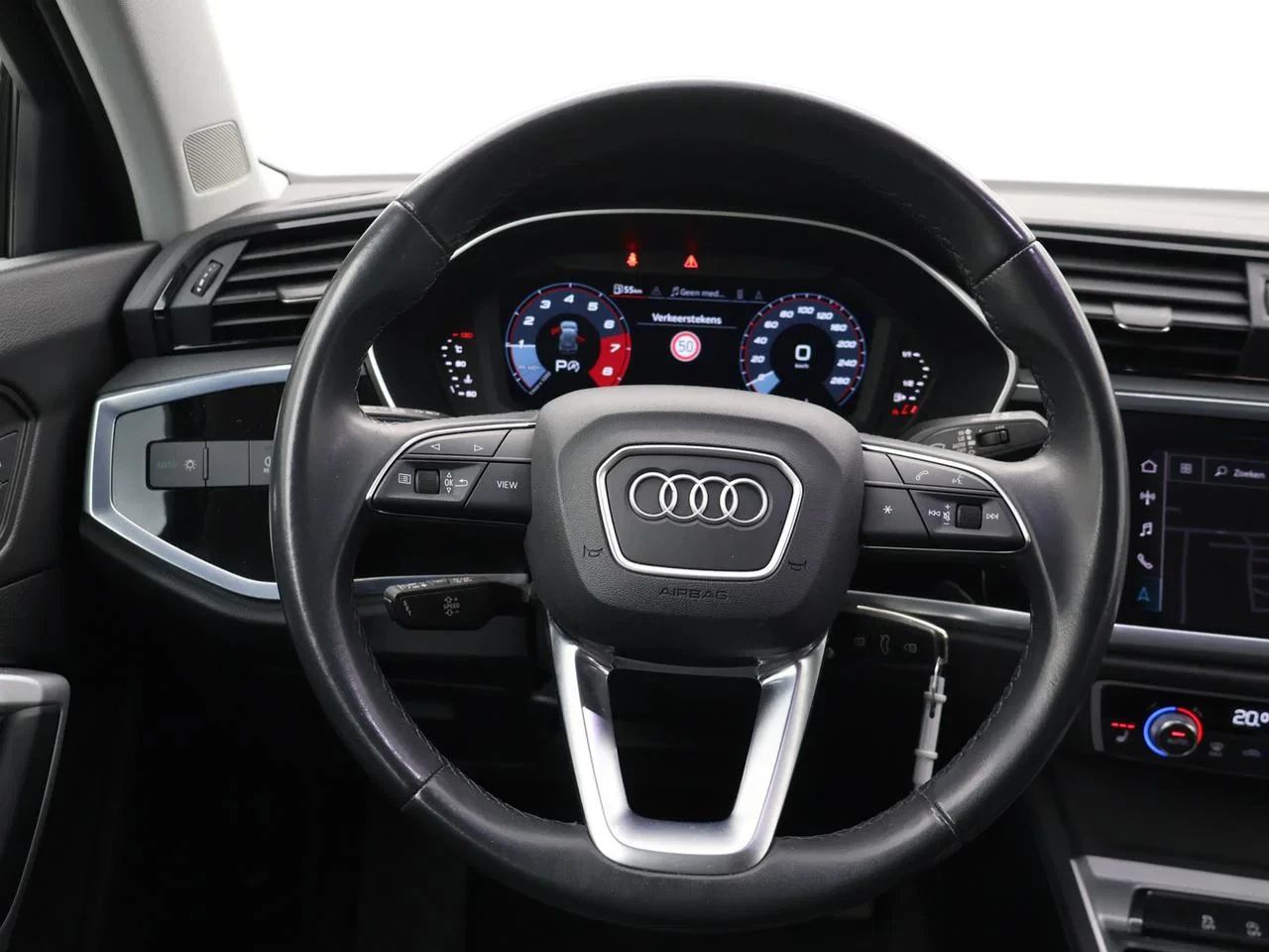 Audi-Q3-image-26