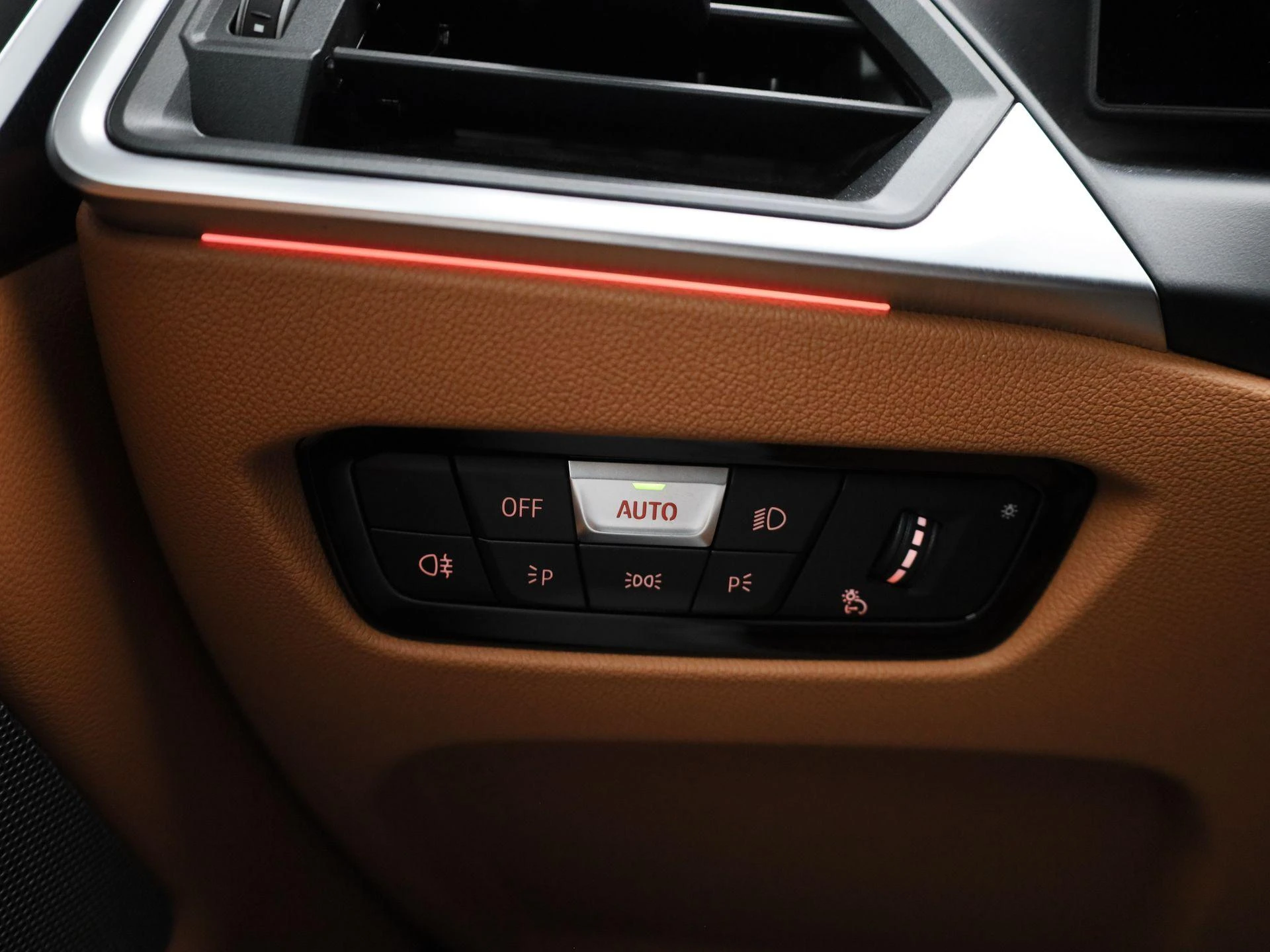 BMW-i4-image-22