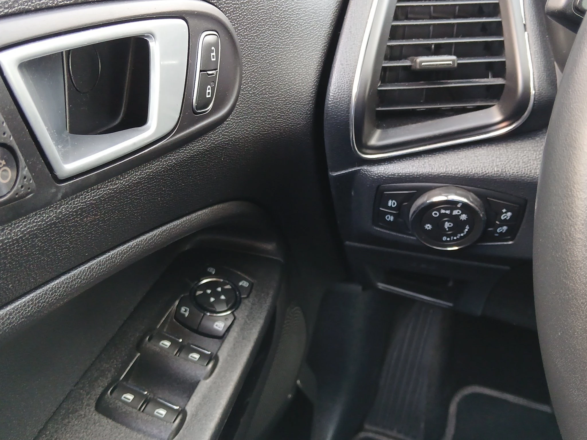 Ford EcoSport Titanium AUT | NAVI | KAM | PDC | WINTER-PAKET