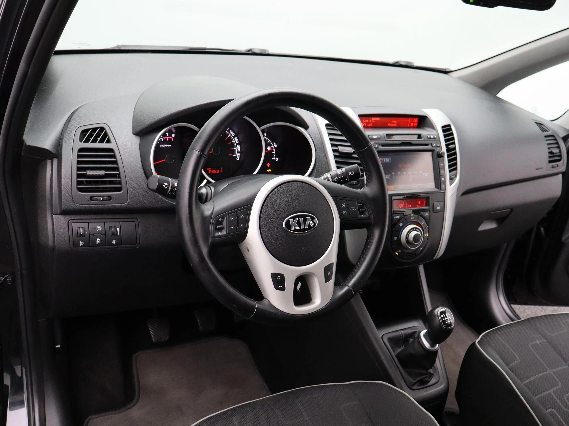 Kia-Venga-image-4