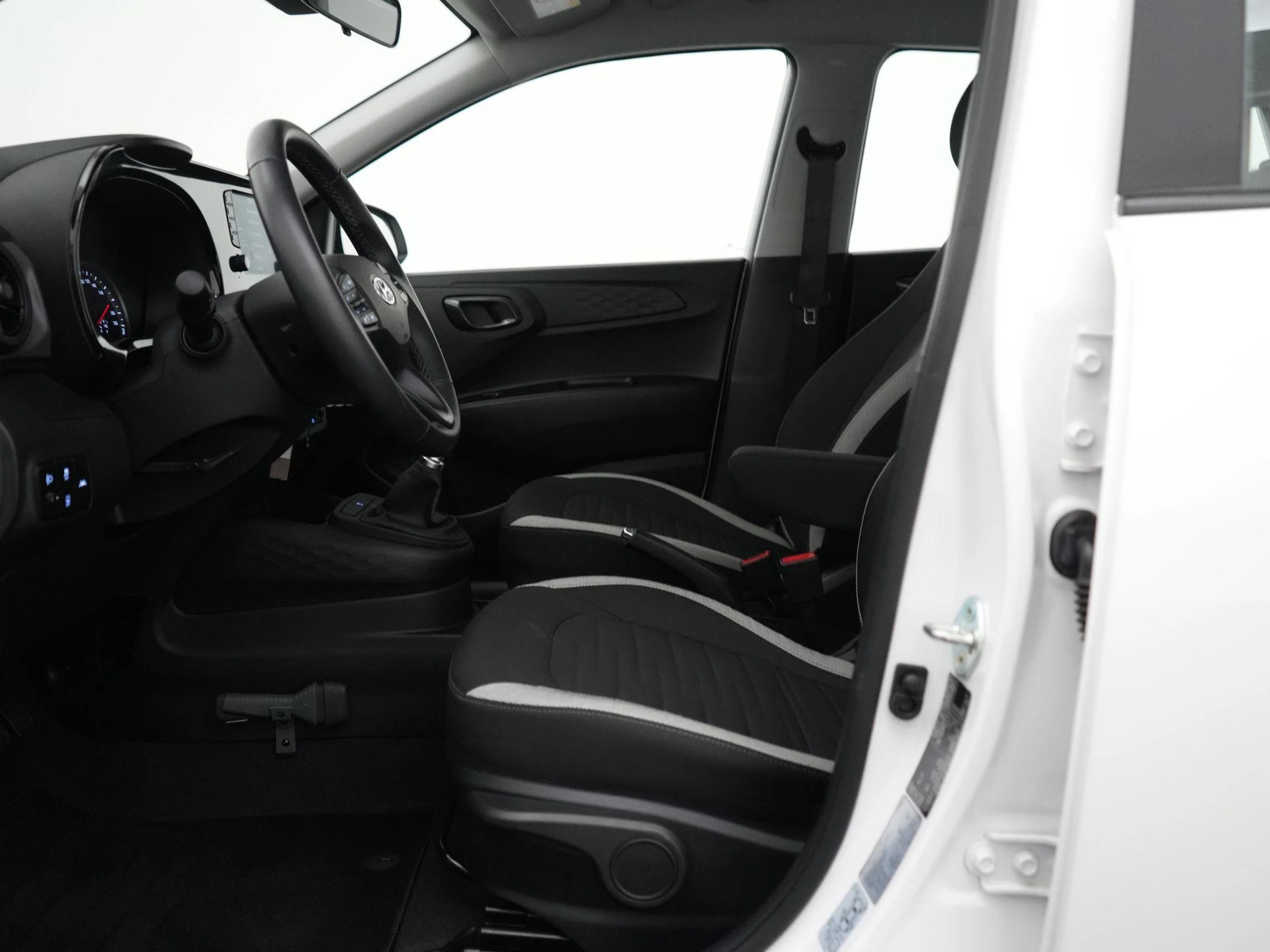 Hyundai-i10-image-39