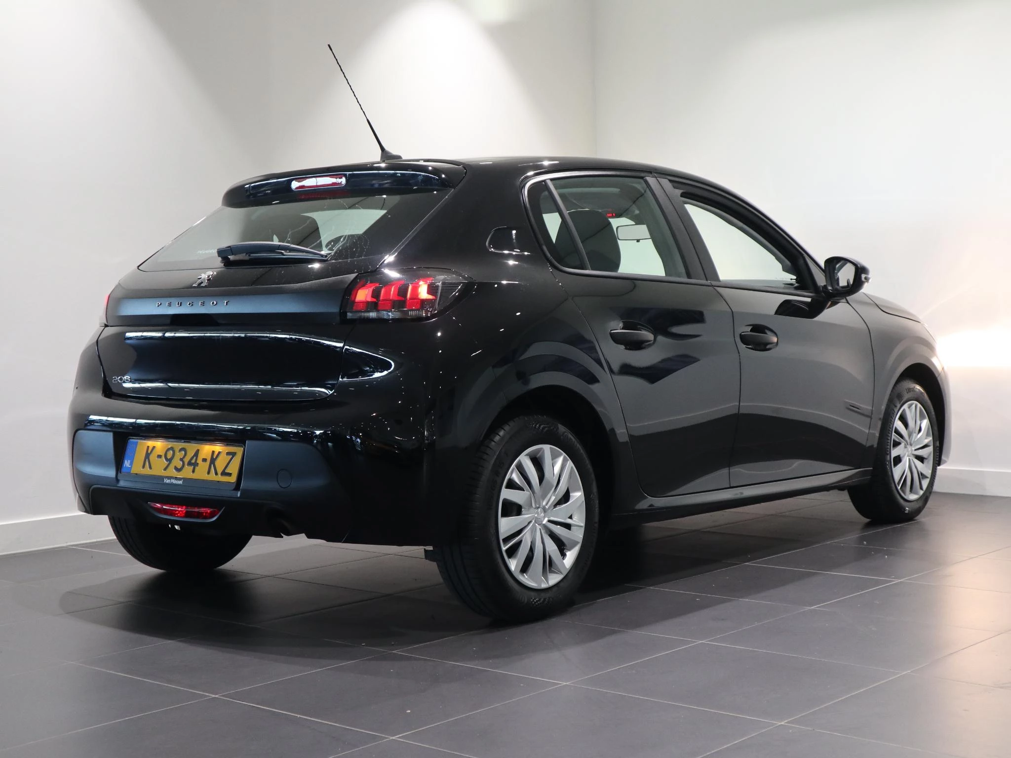 Peugeot-208-image-4