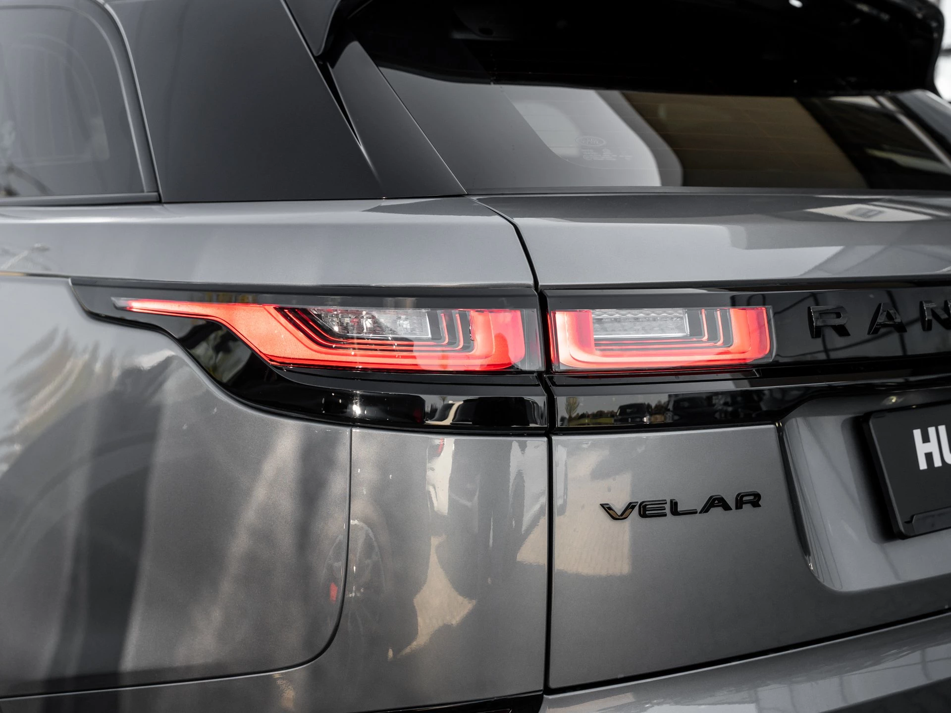 Land Rover-Range Rover Velar-image-21