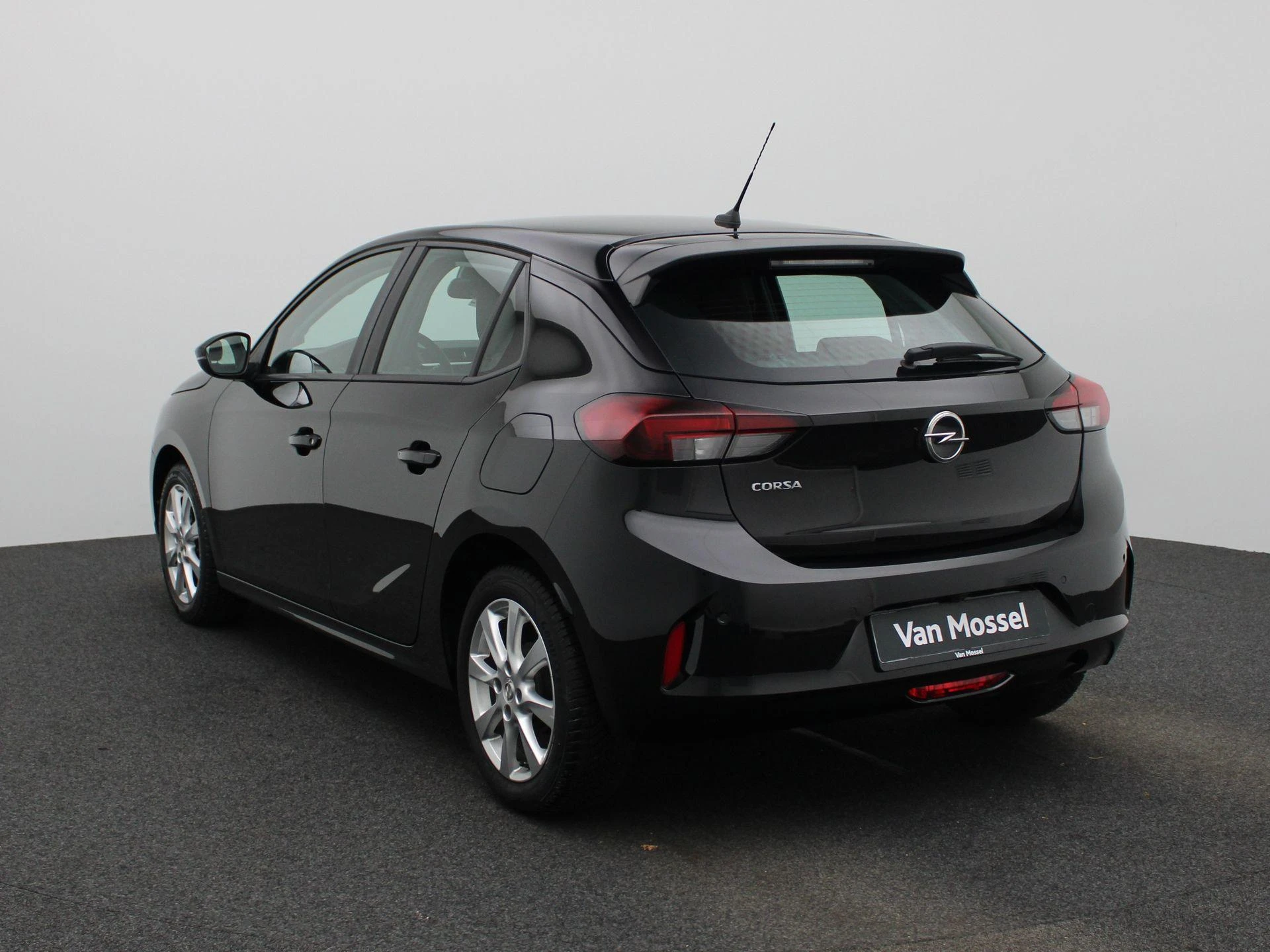 Opel-Corsa-image-1