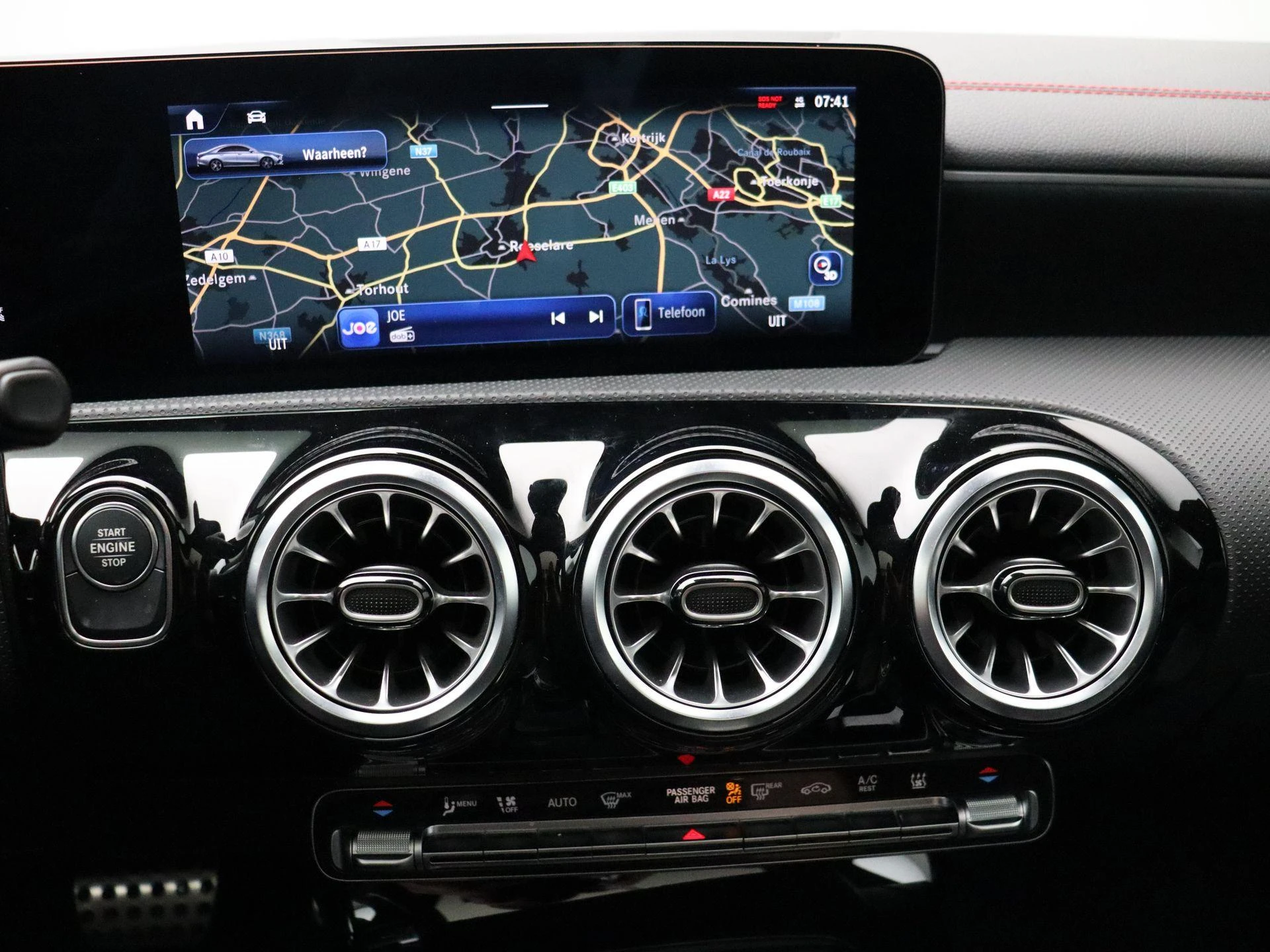 Mercedes-Benz-CLA-image-18