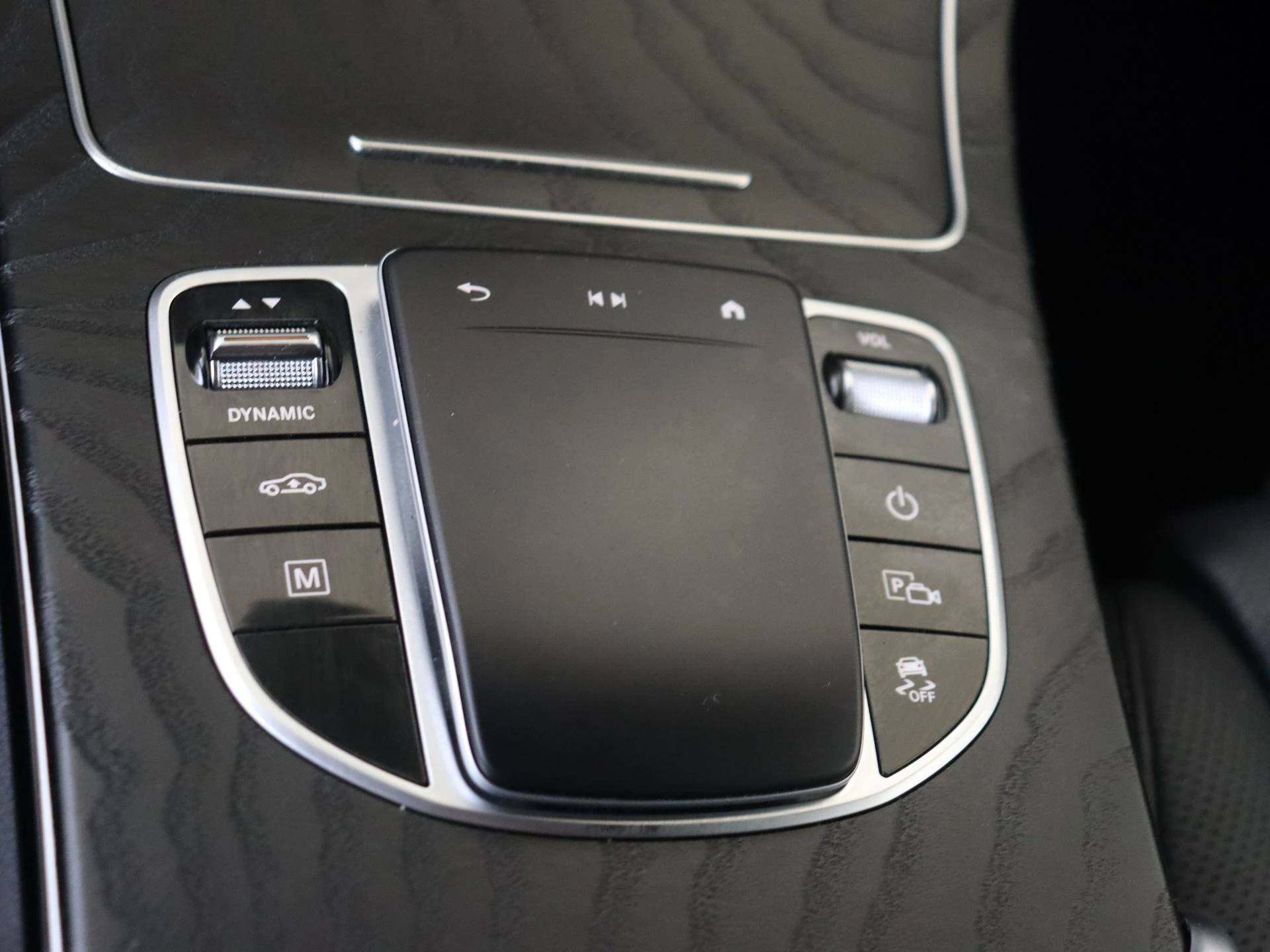 Mercedes-Benz-GLC-image-20