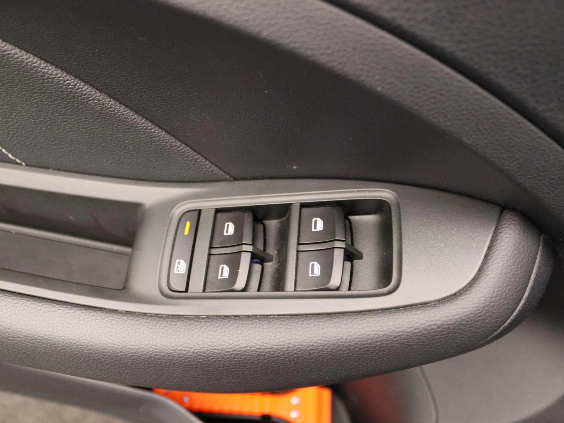 MG-ZS EV-image-21