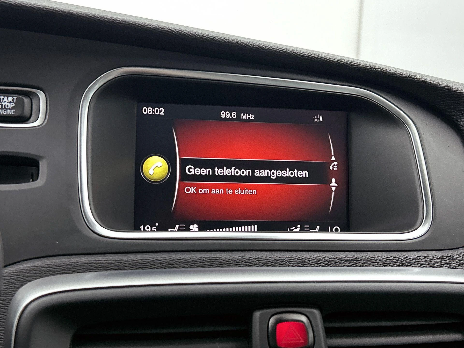 Volvo-V40-image-8