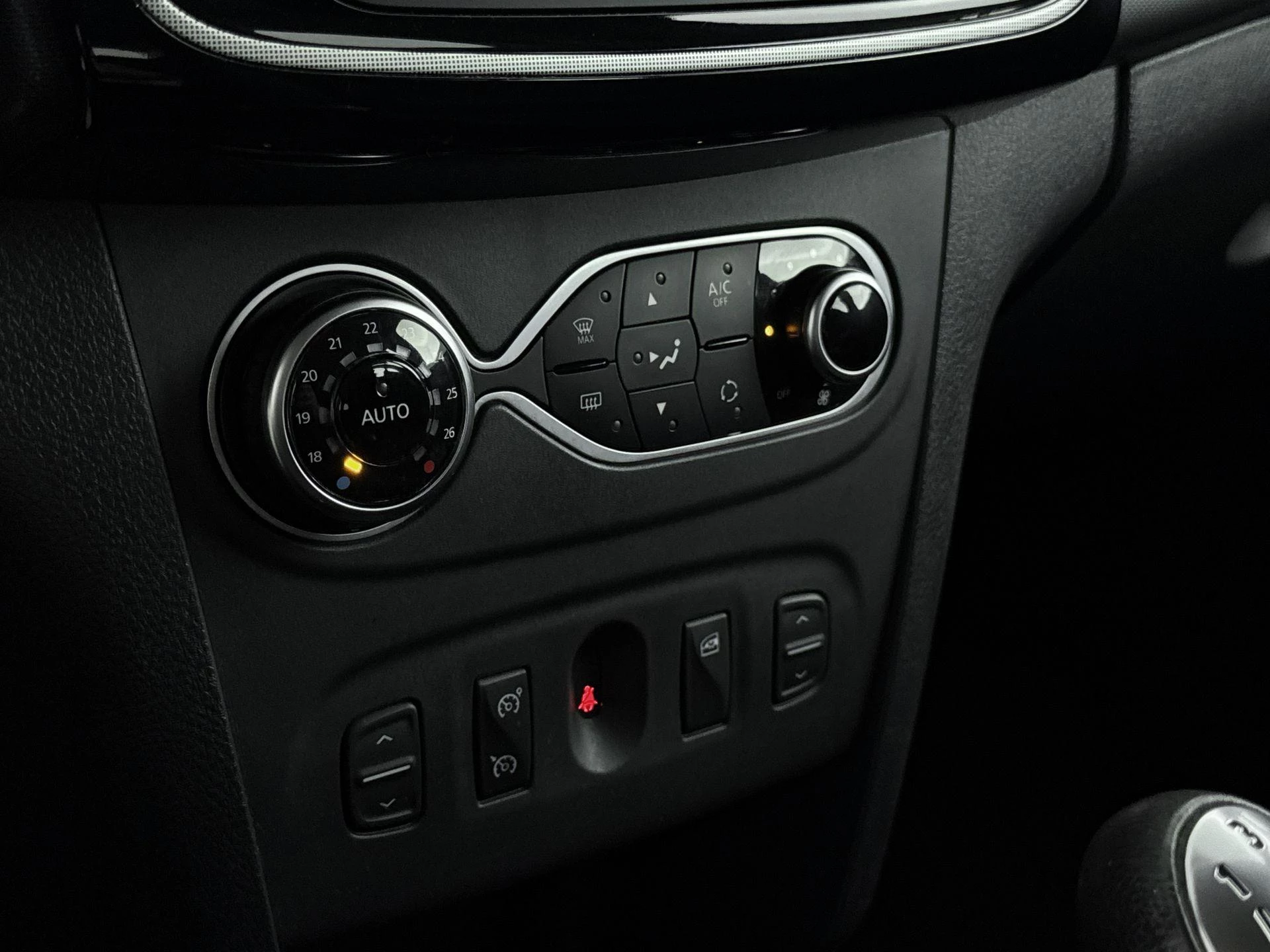 Dacia-Logan-image-18